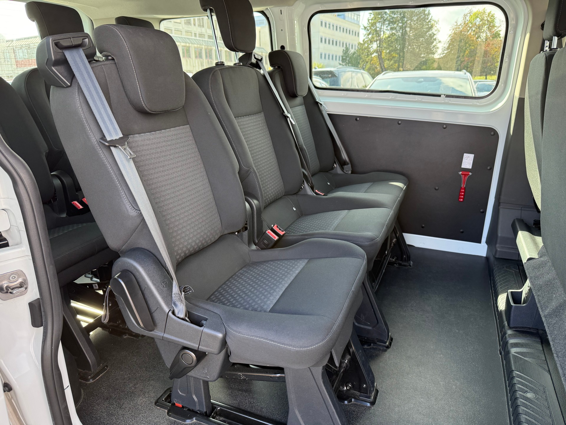 FORD Transit Custom 320 L1H1 Trend-image-9