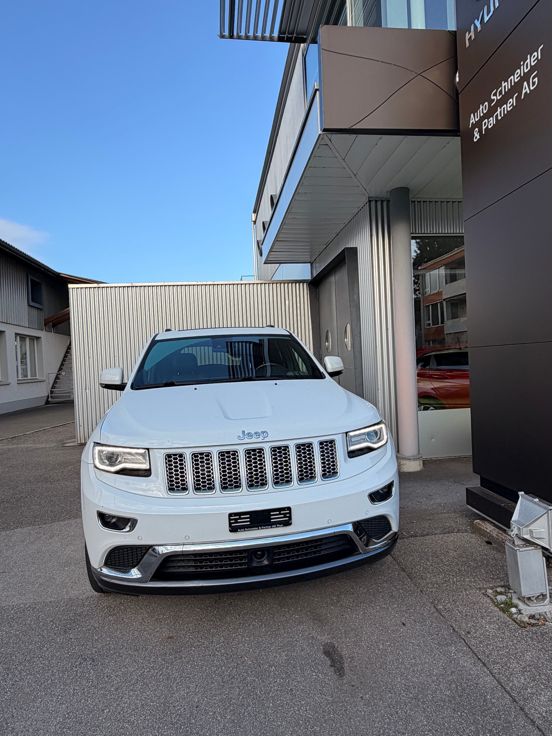 JEEP Grand Cherokee 3.0 CRD Summit Automatic-image-3