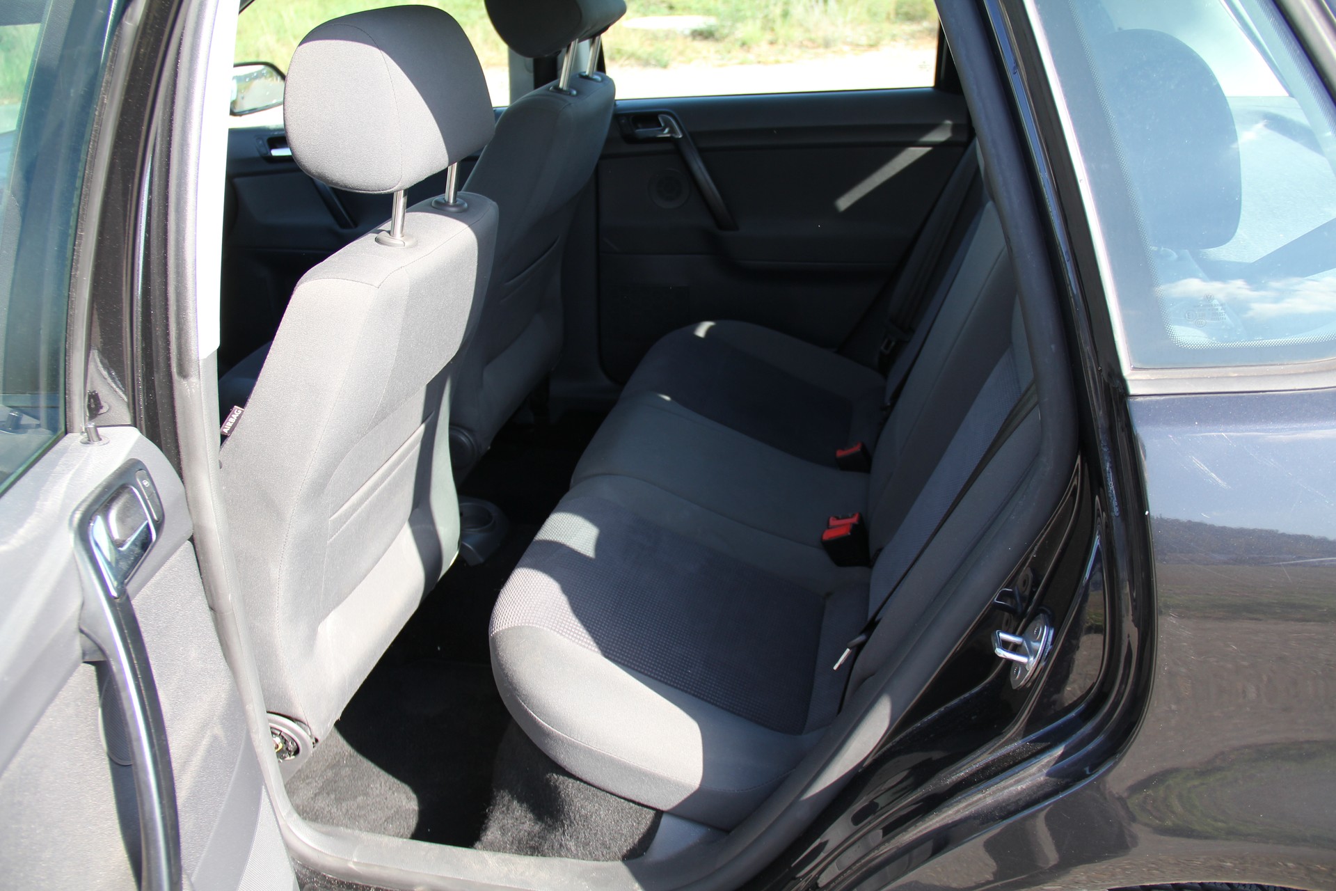VW Polo 1.6 16V Young&Fresh-image-8