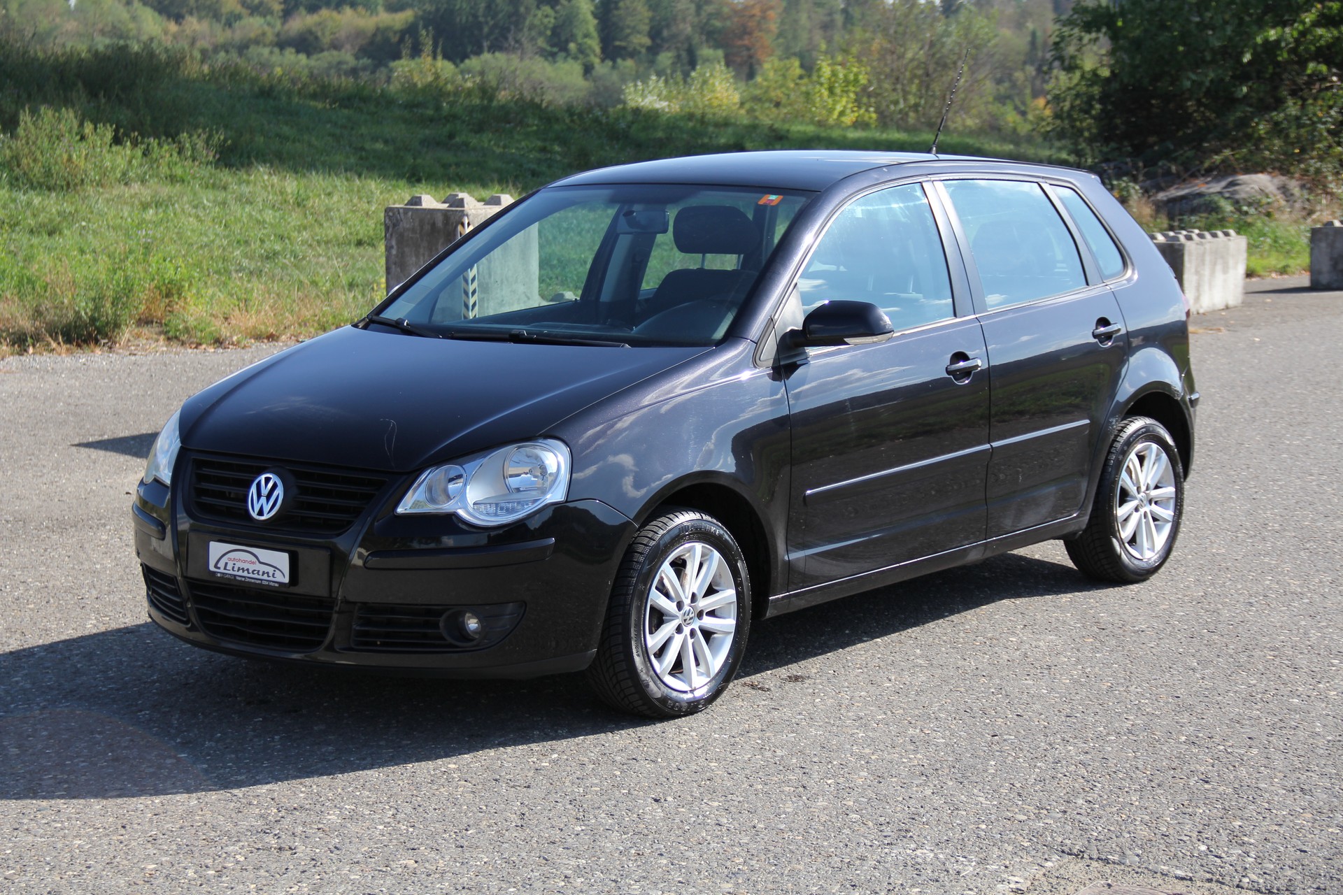 VW Polo 1.6 16V Young&Fresh-image-1