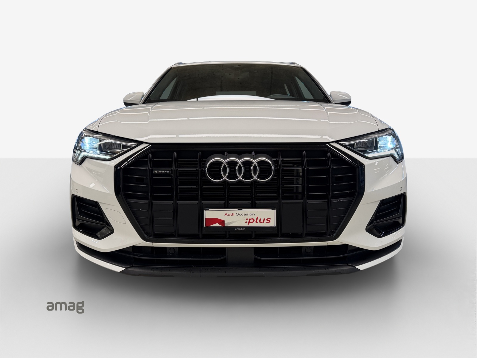 AUDI Q3 40 TFSI advanced quattro S-tronic-image-6