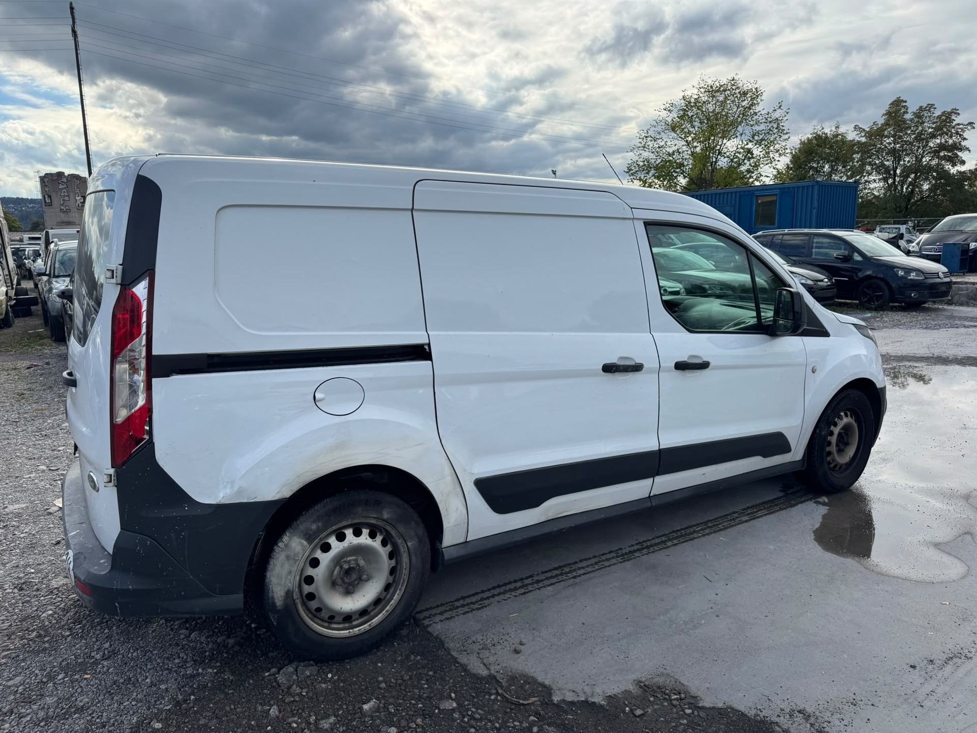 FORD Transit Connect Van T200 1.8 TDCi S Level 3-image-4