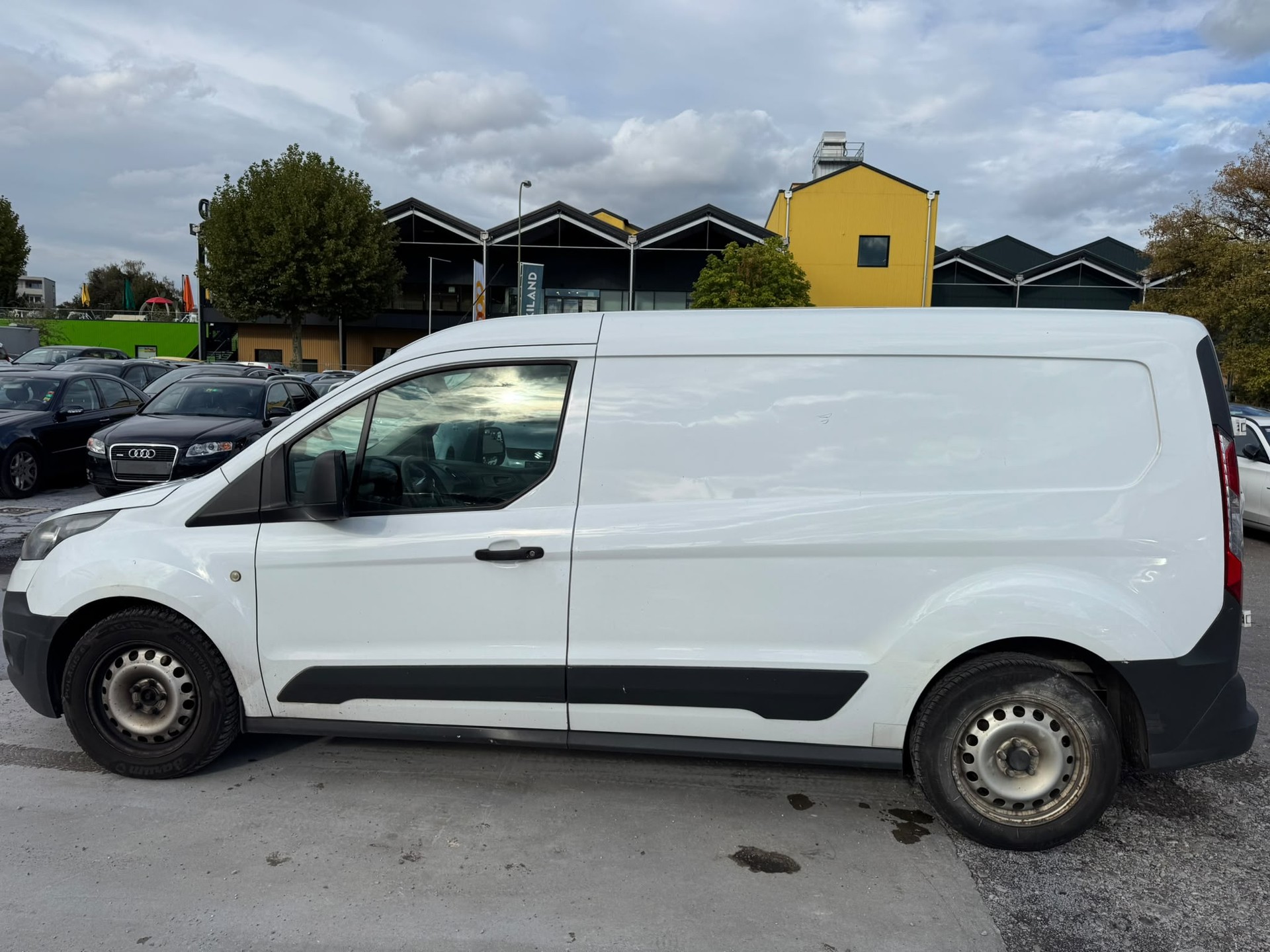 FORD Transit Connect Van T200 1.8 TDCi S Level 3-image-5