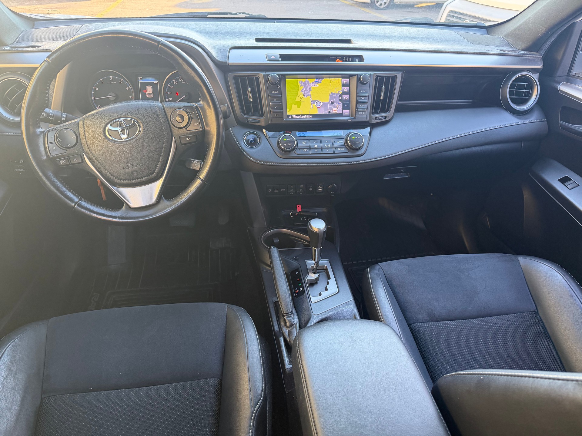 TOYOTA RAV-4 2.0 Style Multidrive S-image-8
