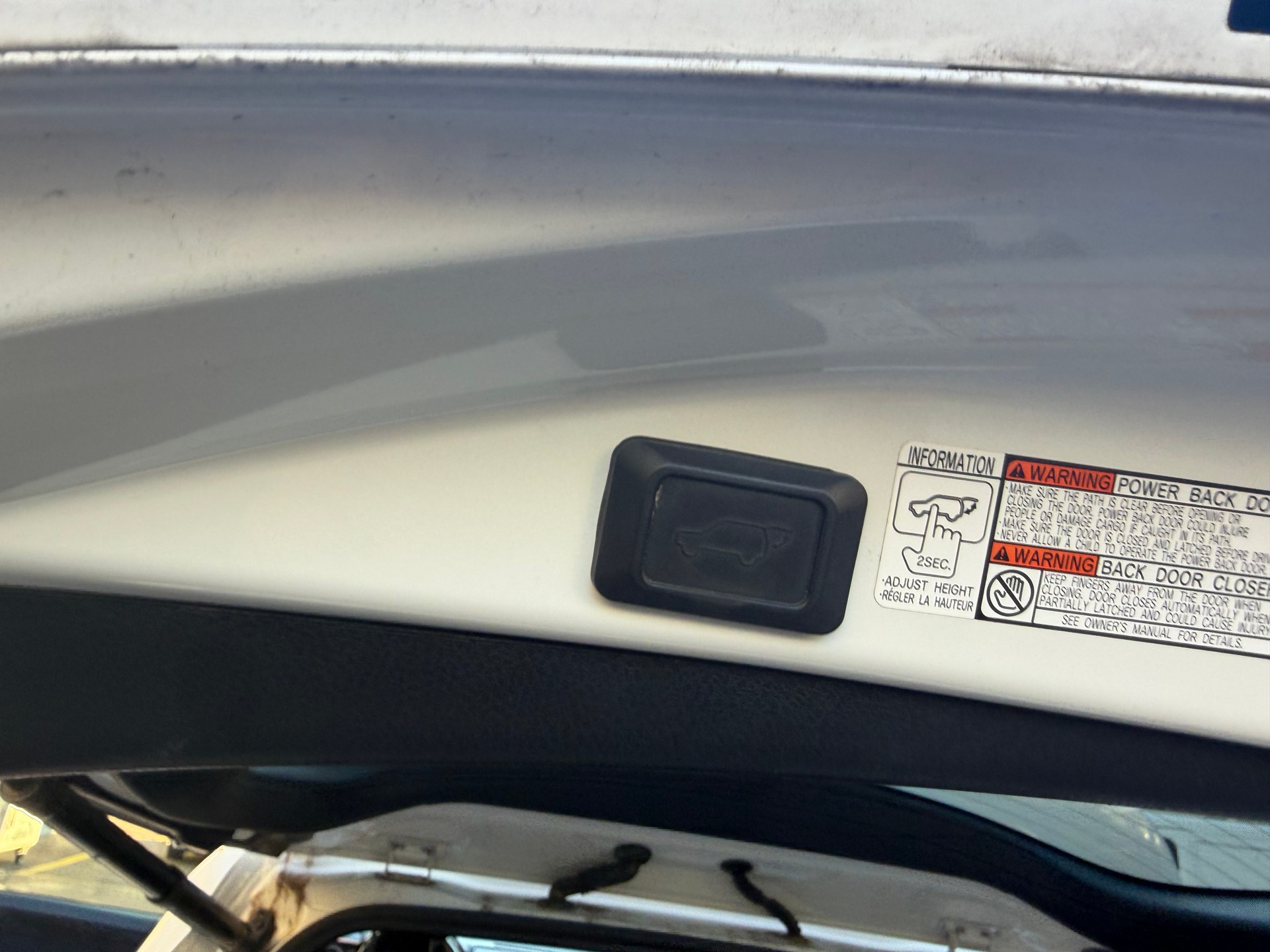 TOYOTA RAV-4 2.0 Style Multidrive S-image-14