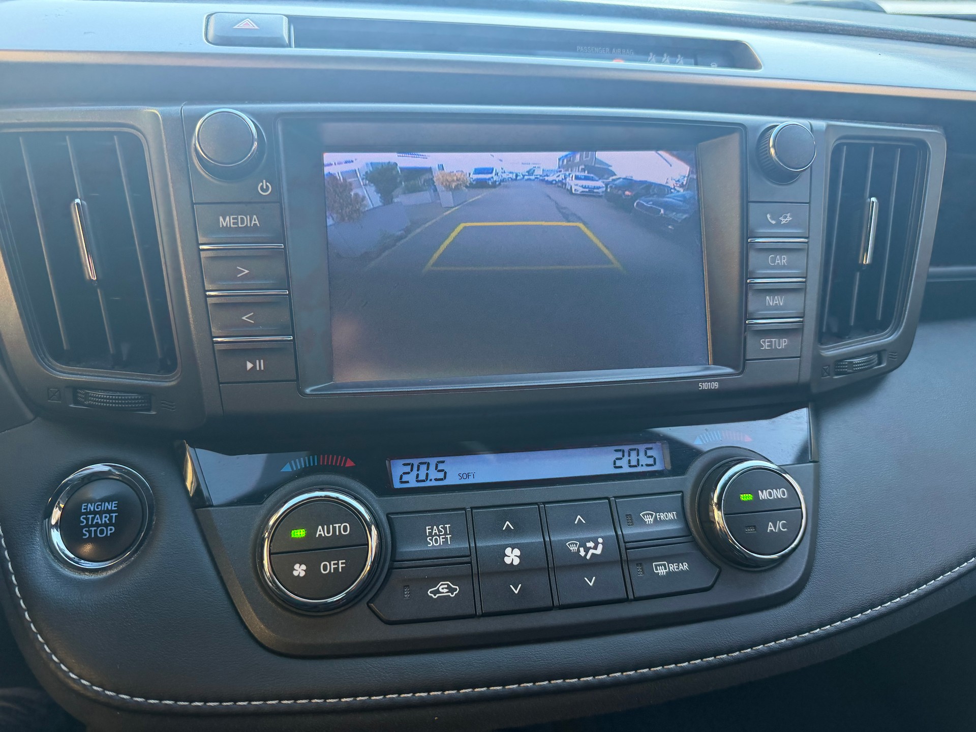 TOYOTA RAV-4 2.0 Style Multidrive S-image-12