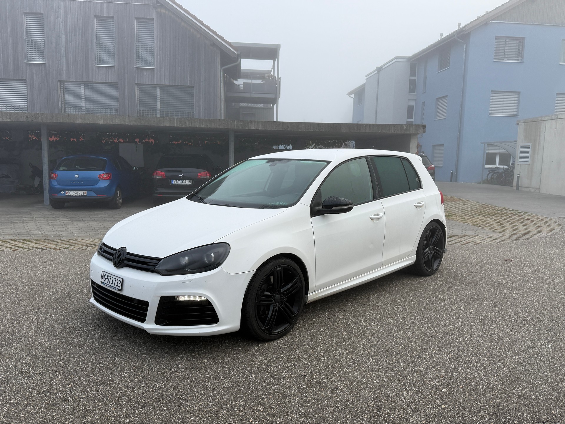 VW Golf 2.0 TSI R 4Motion DSG-image-0