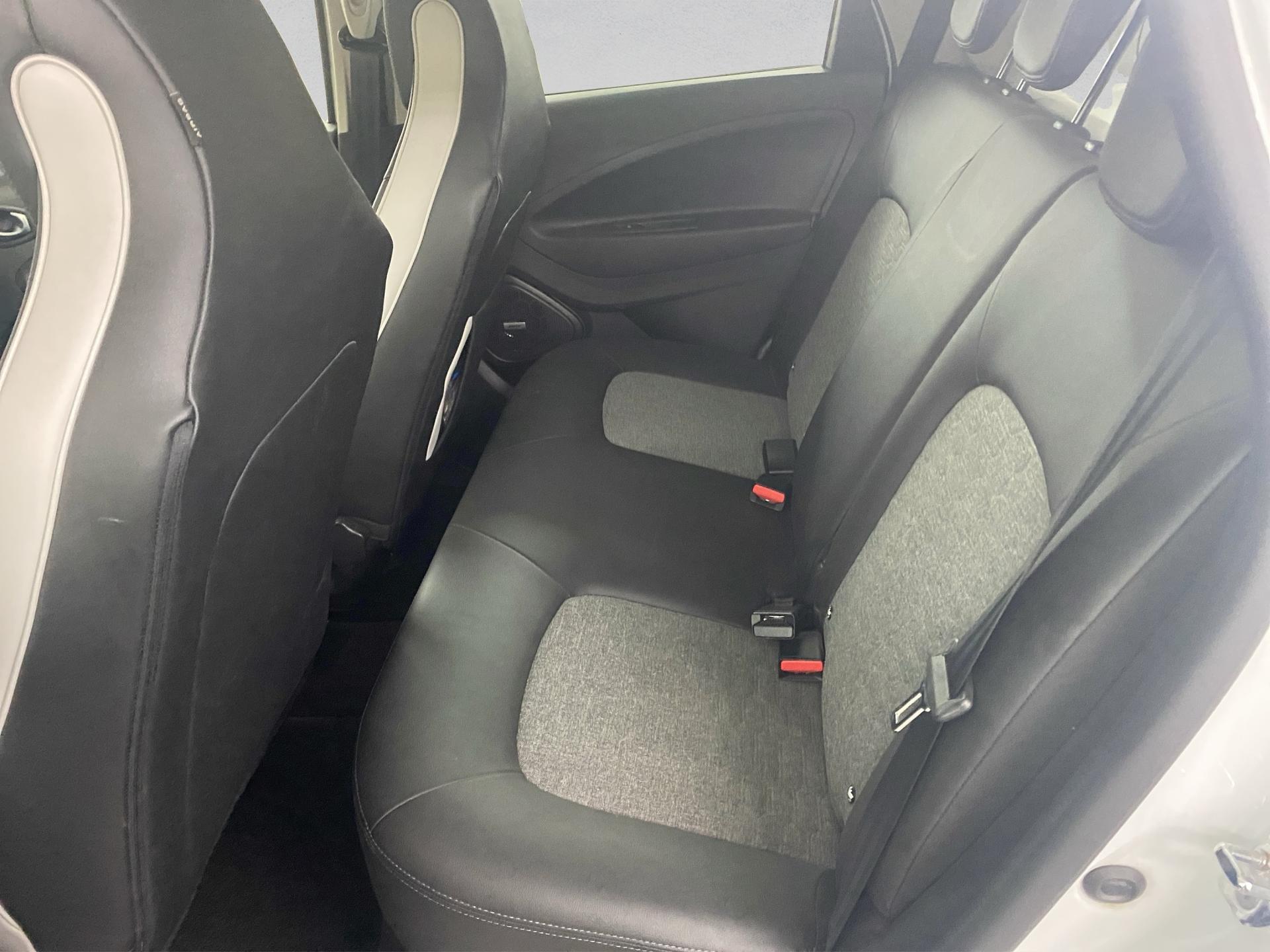 RENAULT Zoe Intens R135 (Batterie Miete)-image-12