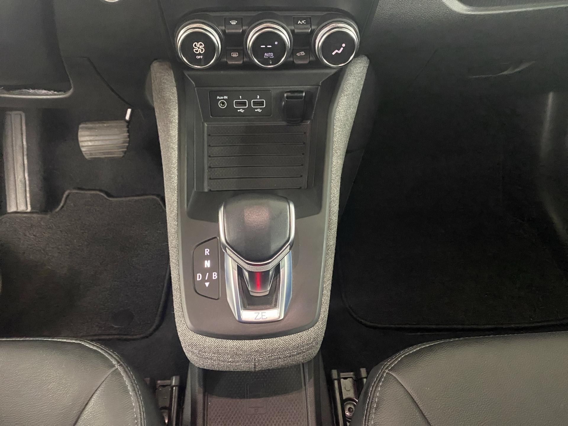 RENAULT Zoe Intens R135 (Batterie Miete)-image-9