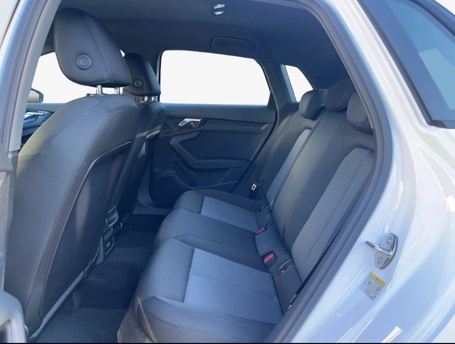 AUDI A3 Sportback TFSI 85 kW Ambition S-tronic-image-12