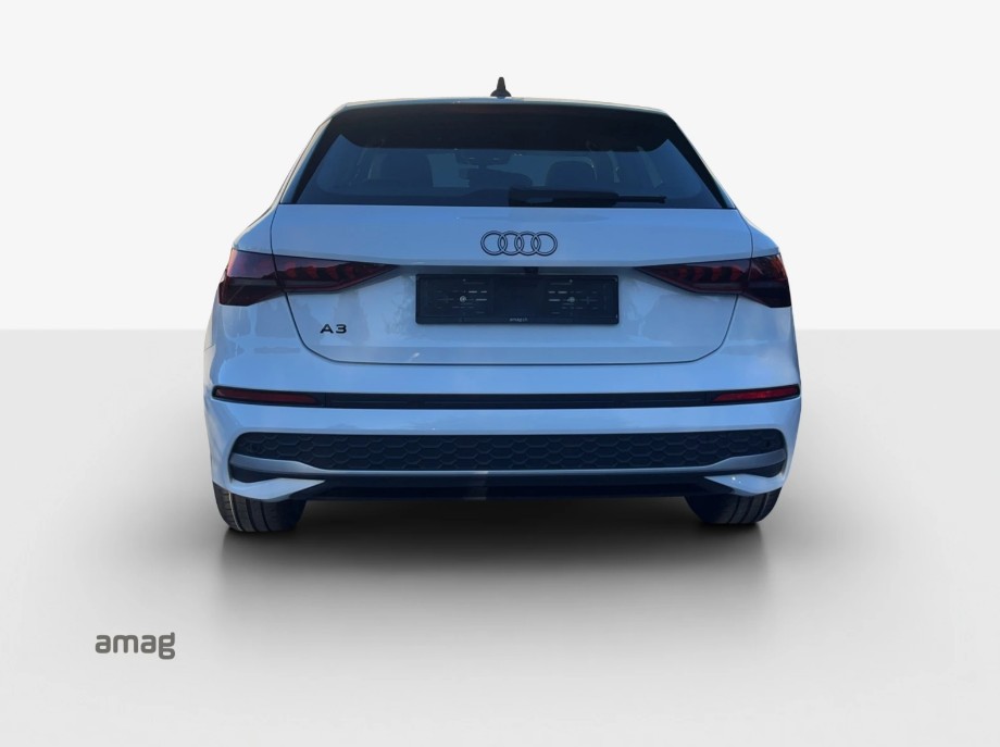 AUDI A3 Sportback TFSI 85 kW Ambition S-tronic-image-3