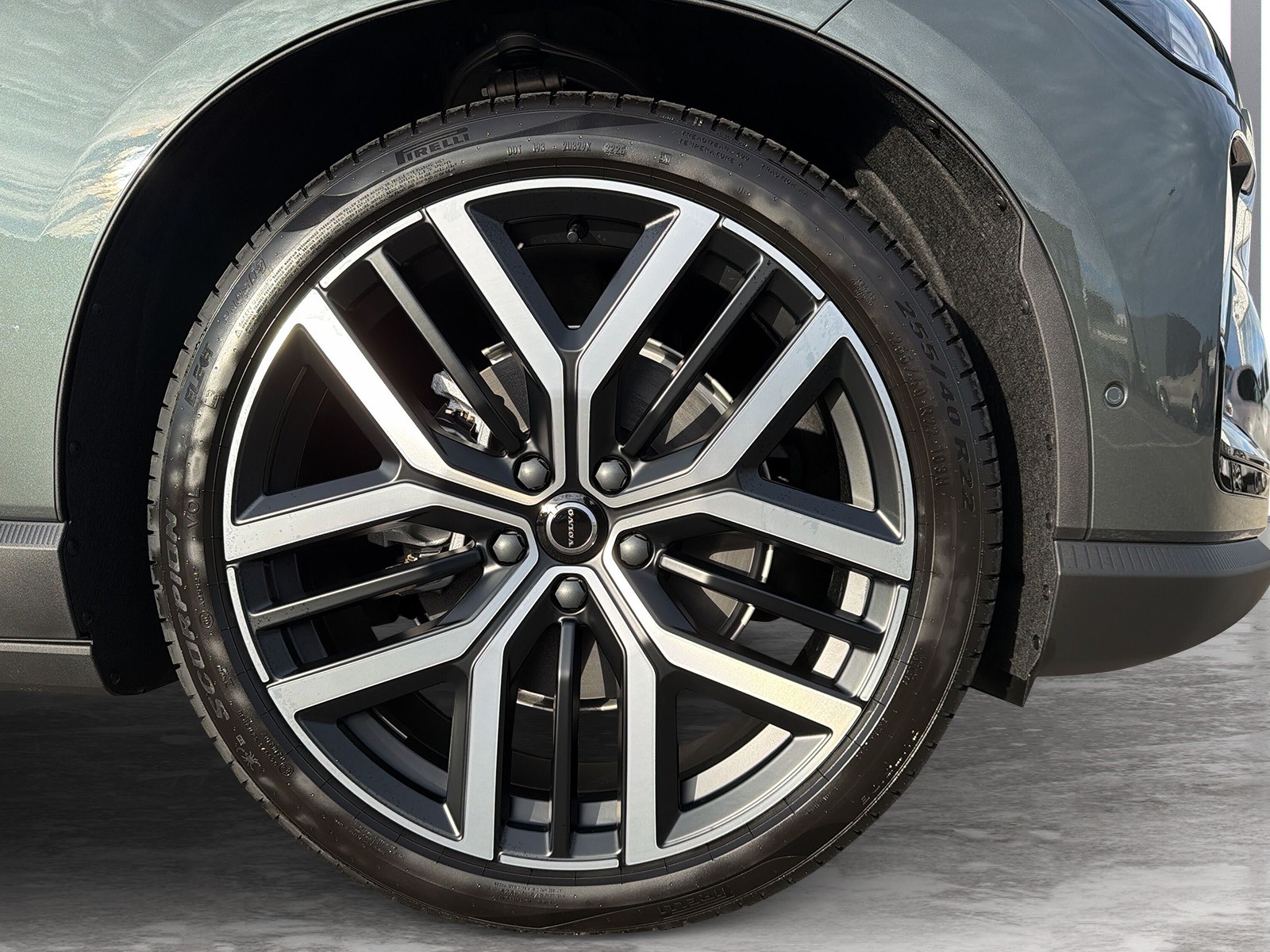 VOLVO EX60 P10 Twin Ultra AWD-image-7