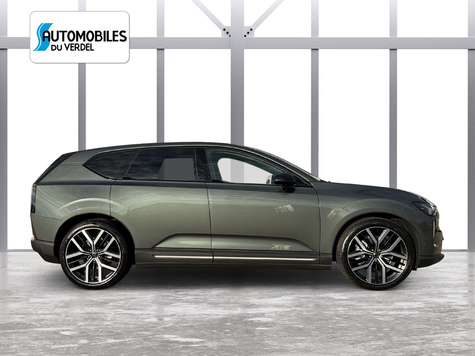 VOLVO EX60 P10 Twin Ultra AWD-image-2