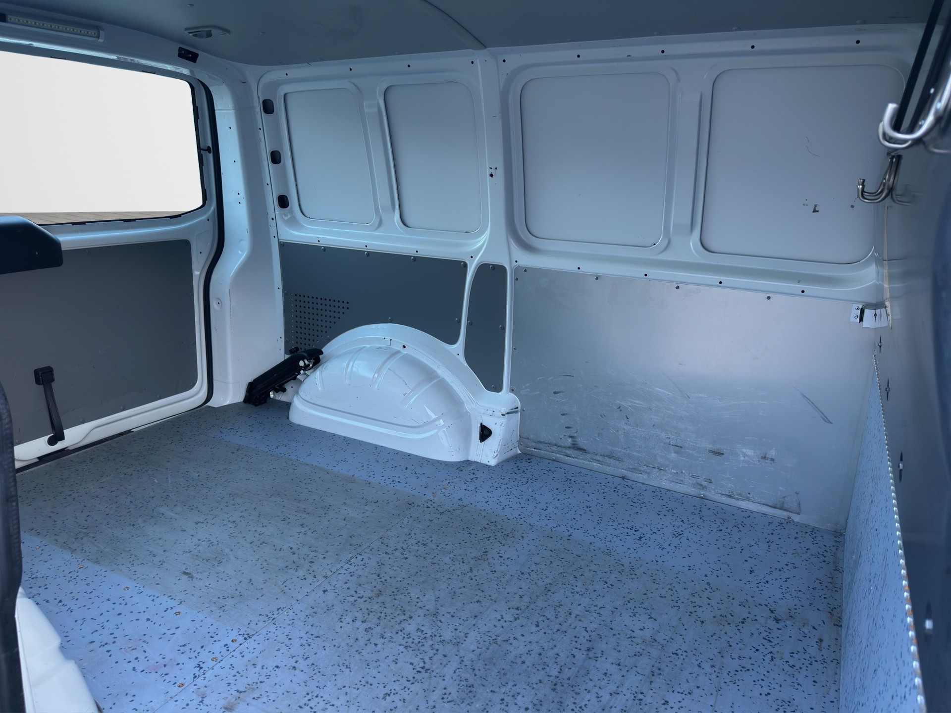 VW T5 2.0 TDI 4Motion-image-15