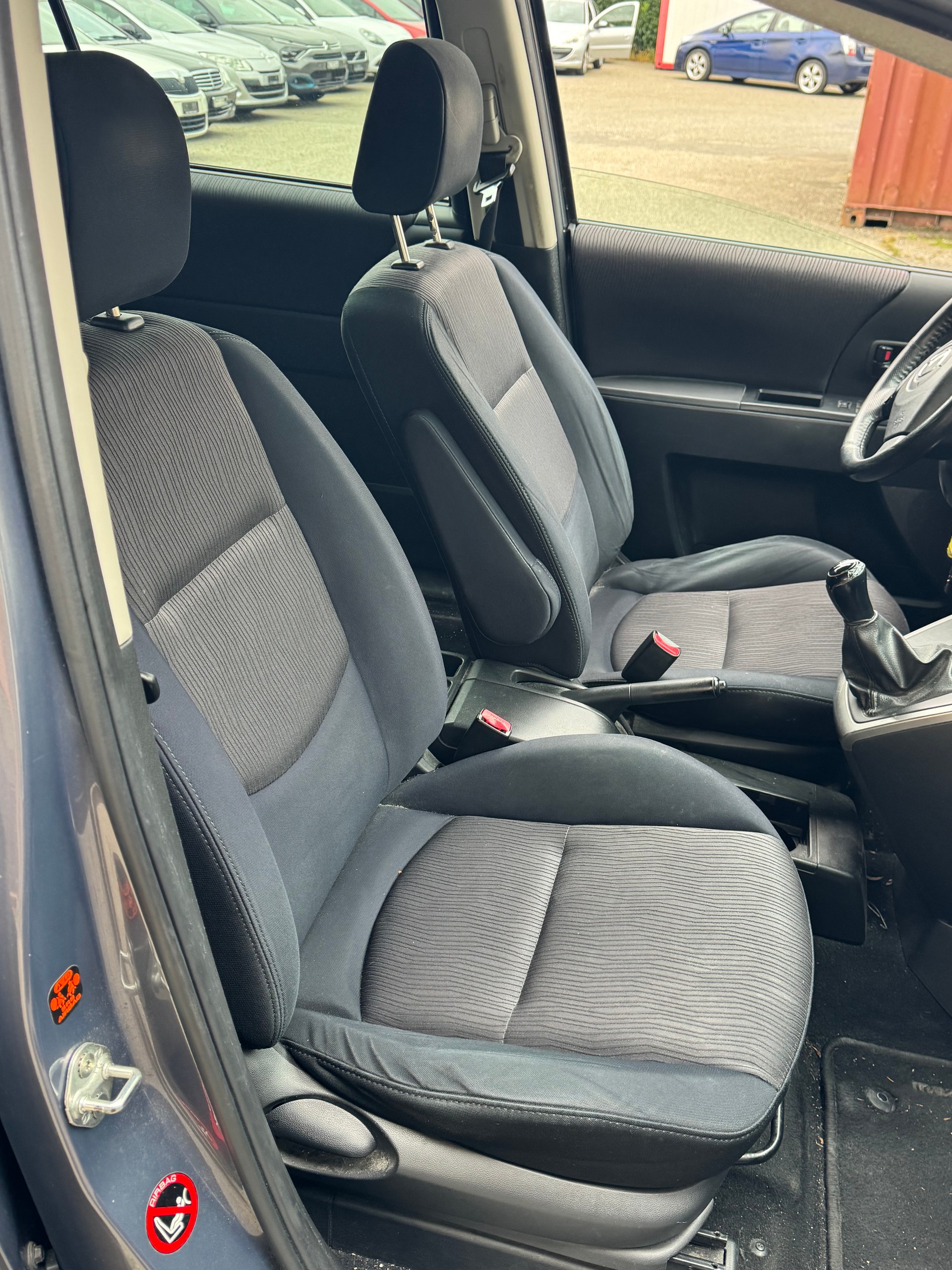 MAZDA 5 1.8 16V Confort-image-4