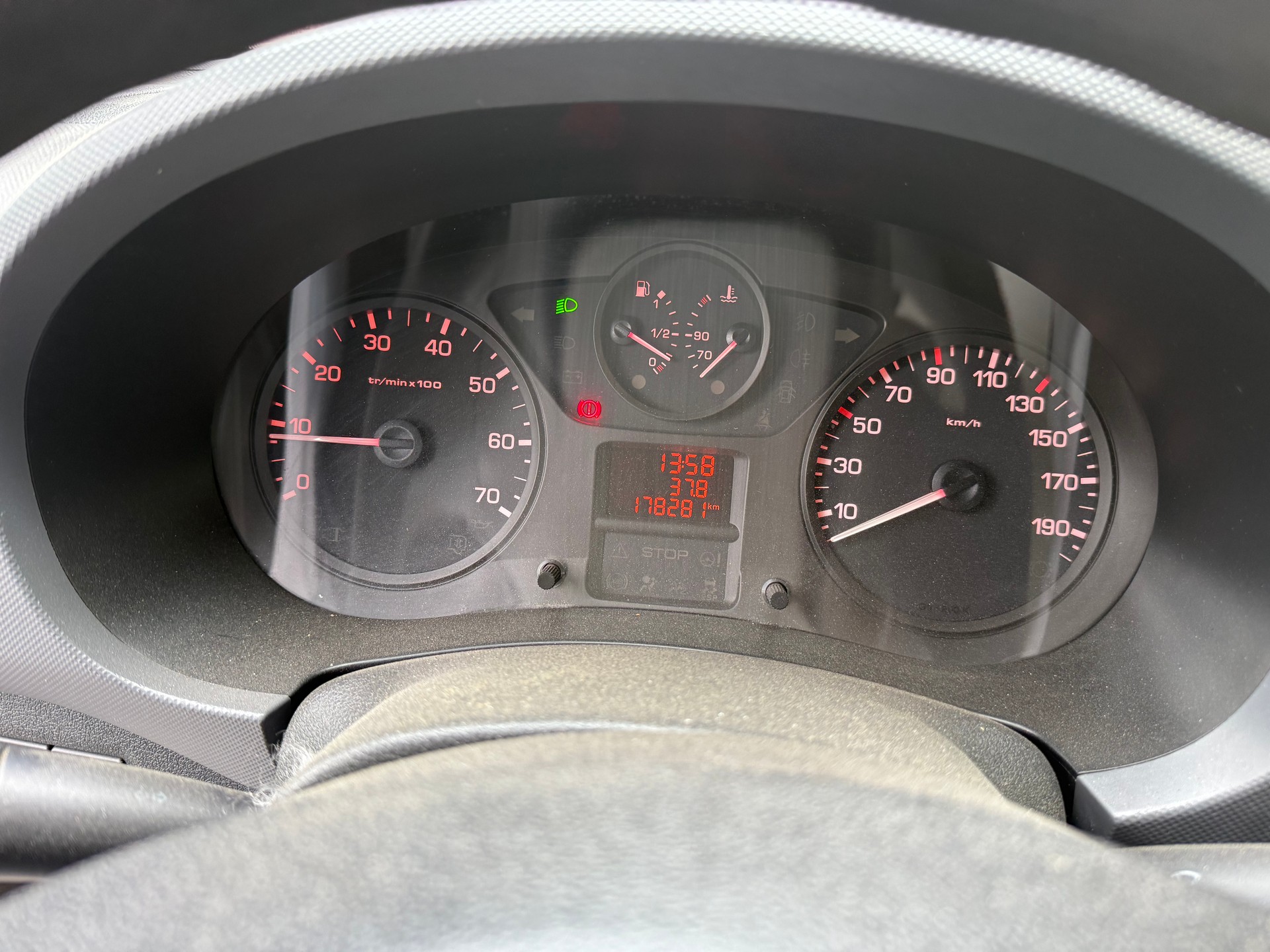 CITROEN Berlingo 1.6 HDi 600-image-8