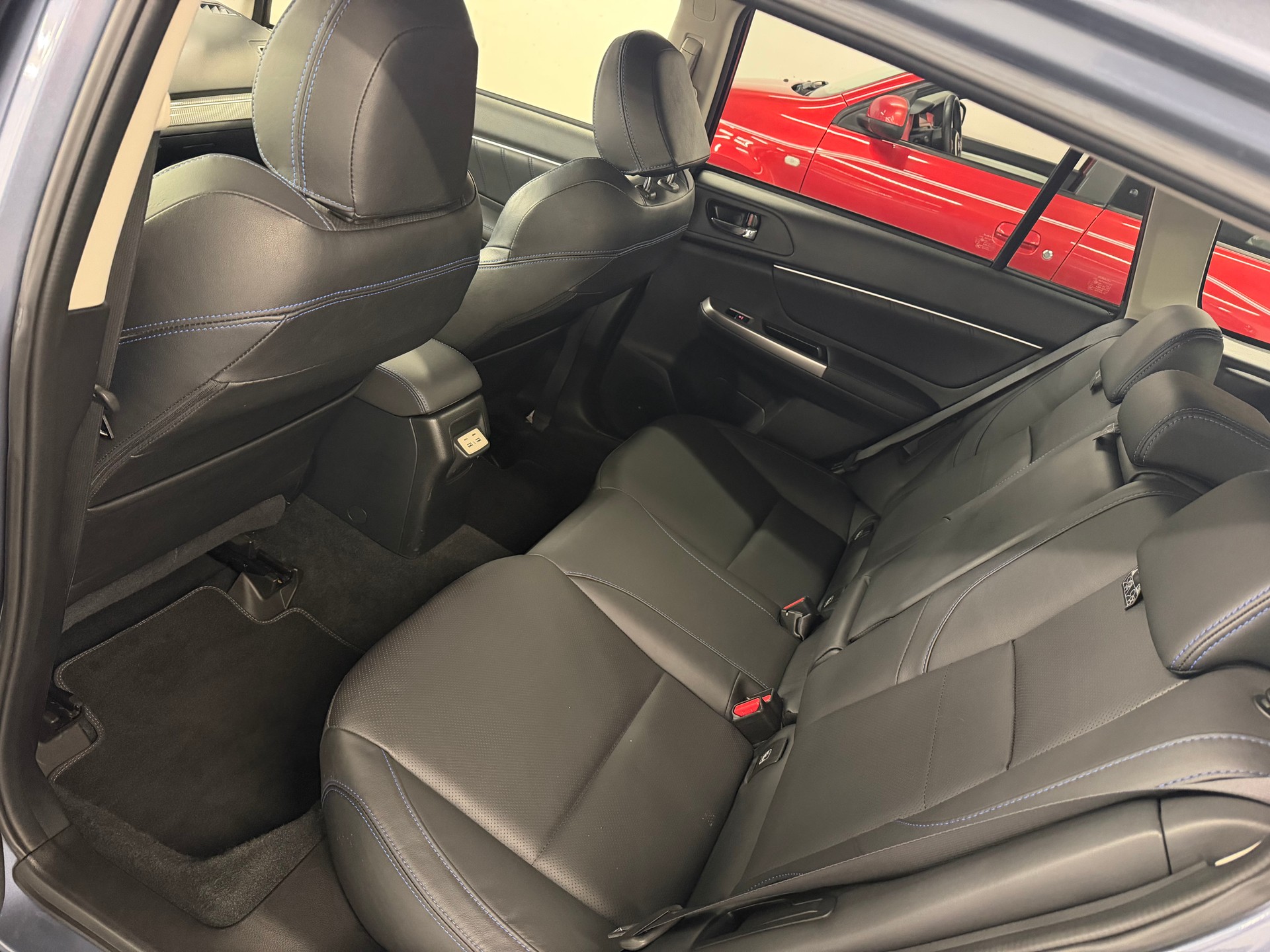 SUBARU Levorg 1.6DIT Luxury S AWD Lineartronic-image-7