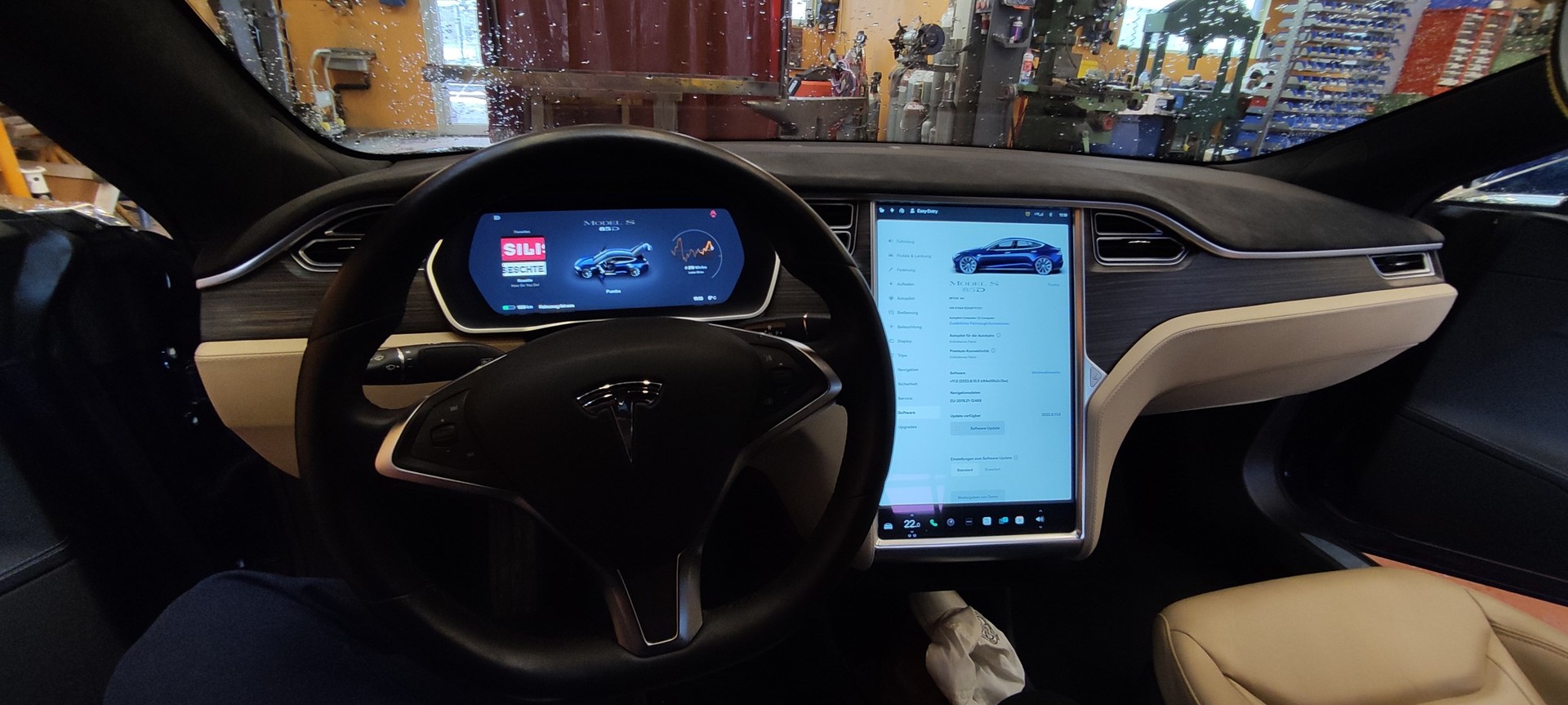 TESLA Model S 85 D-image-4