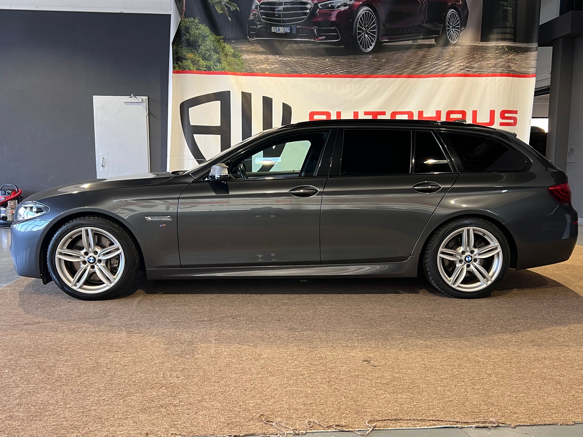 BMW M550d Touring xDrive Steptronic-image-6