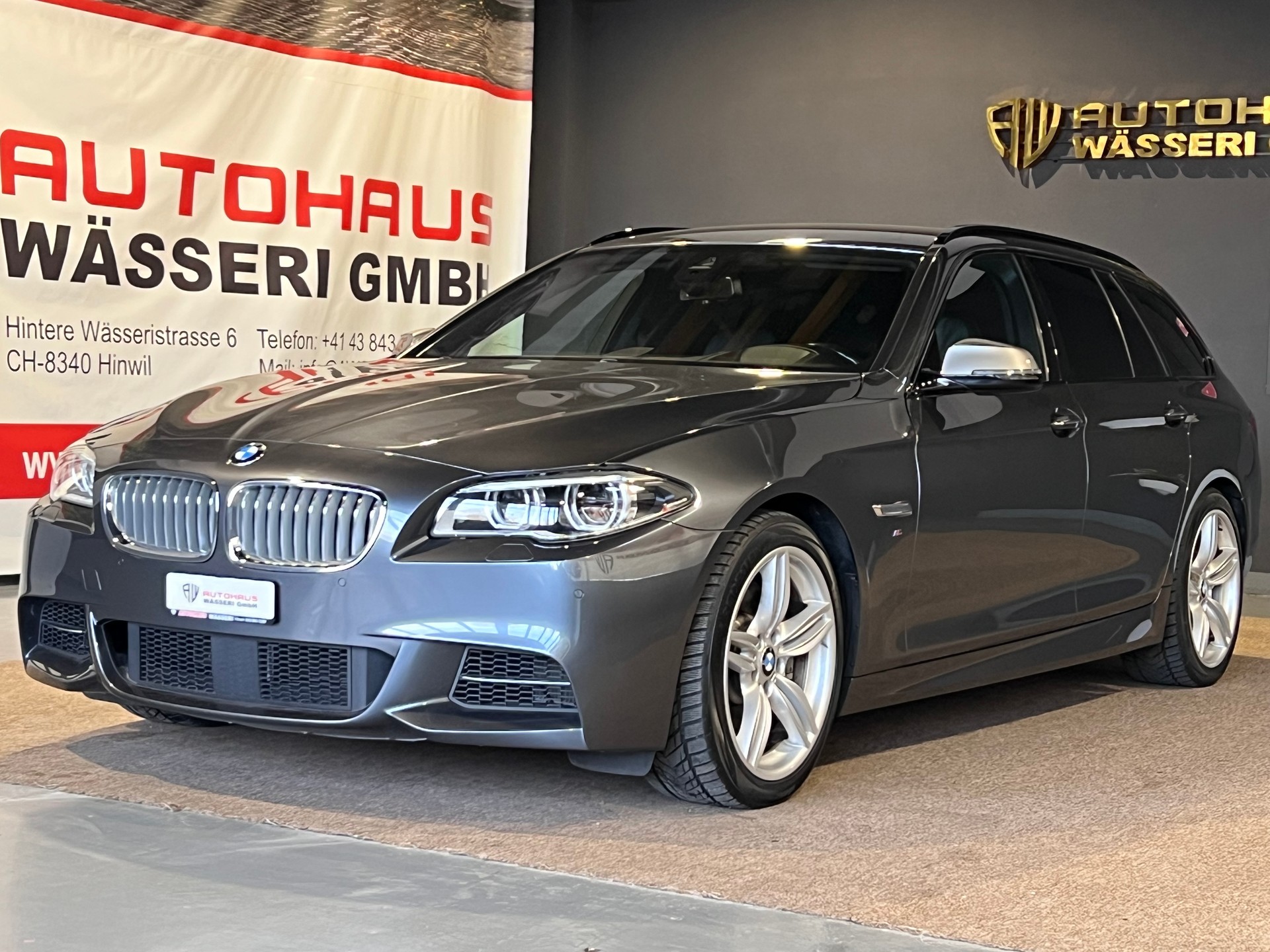 BMW M550d Touring xDrive Steptronic-image-7