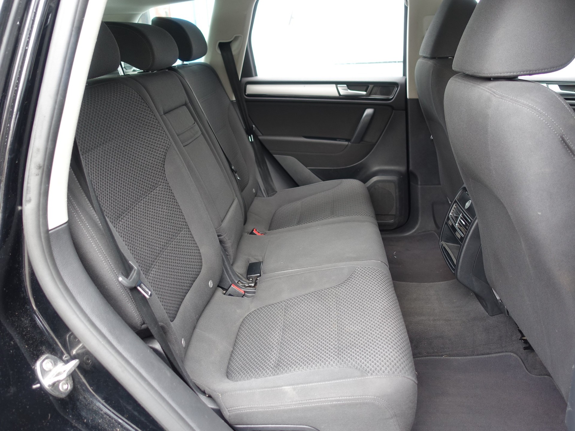 VW Touareg 3.0 TDI BlueMotion Technology Tiptronic-image-14