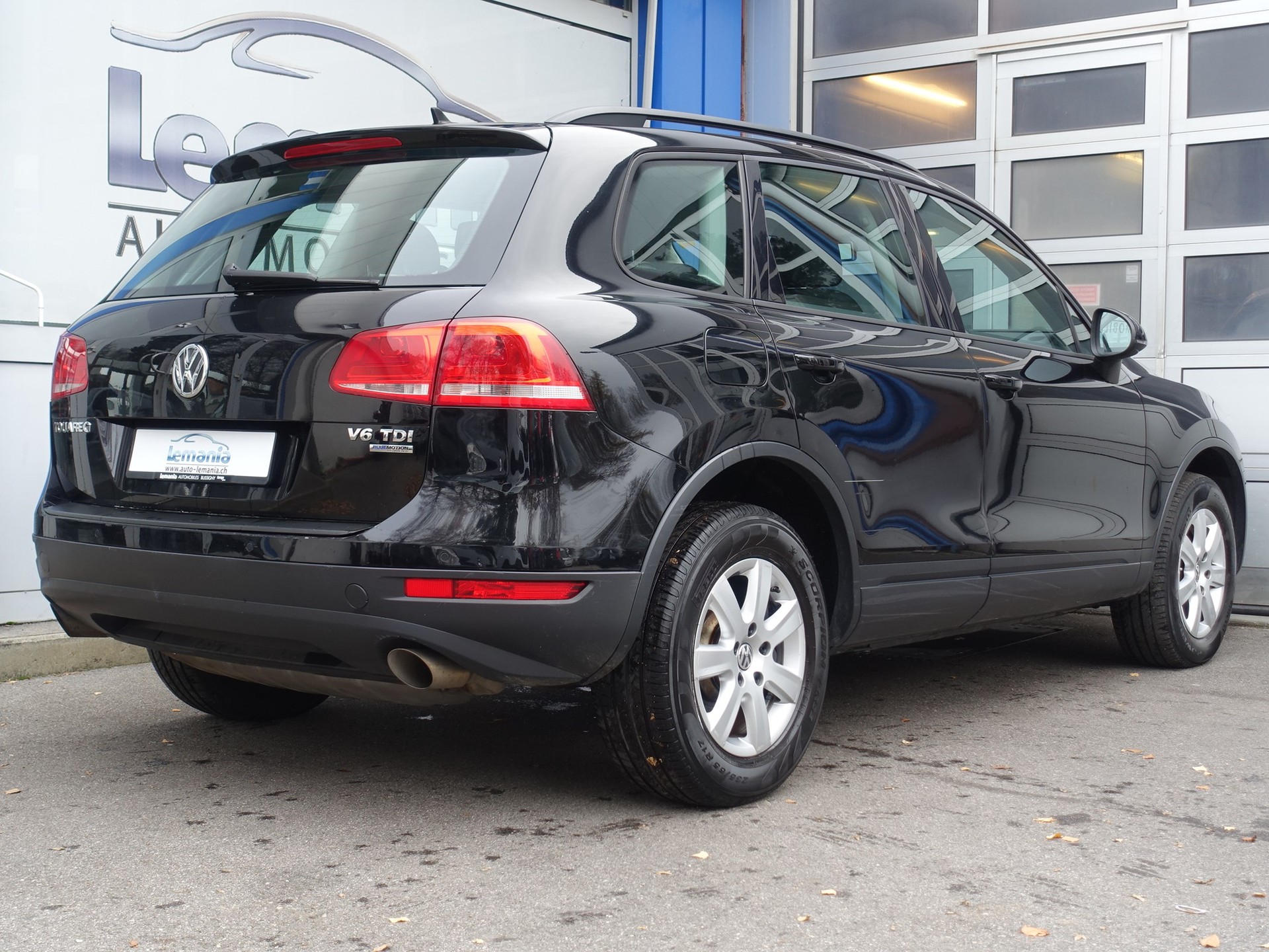 VW Touareg 3.0 TDI BlueMotion Technology Tiptronic-image-3