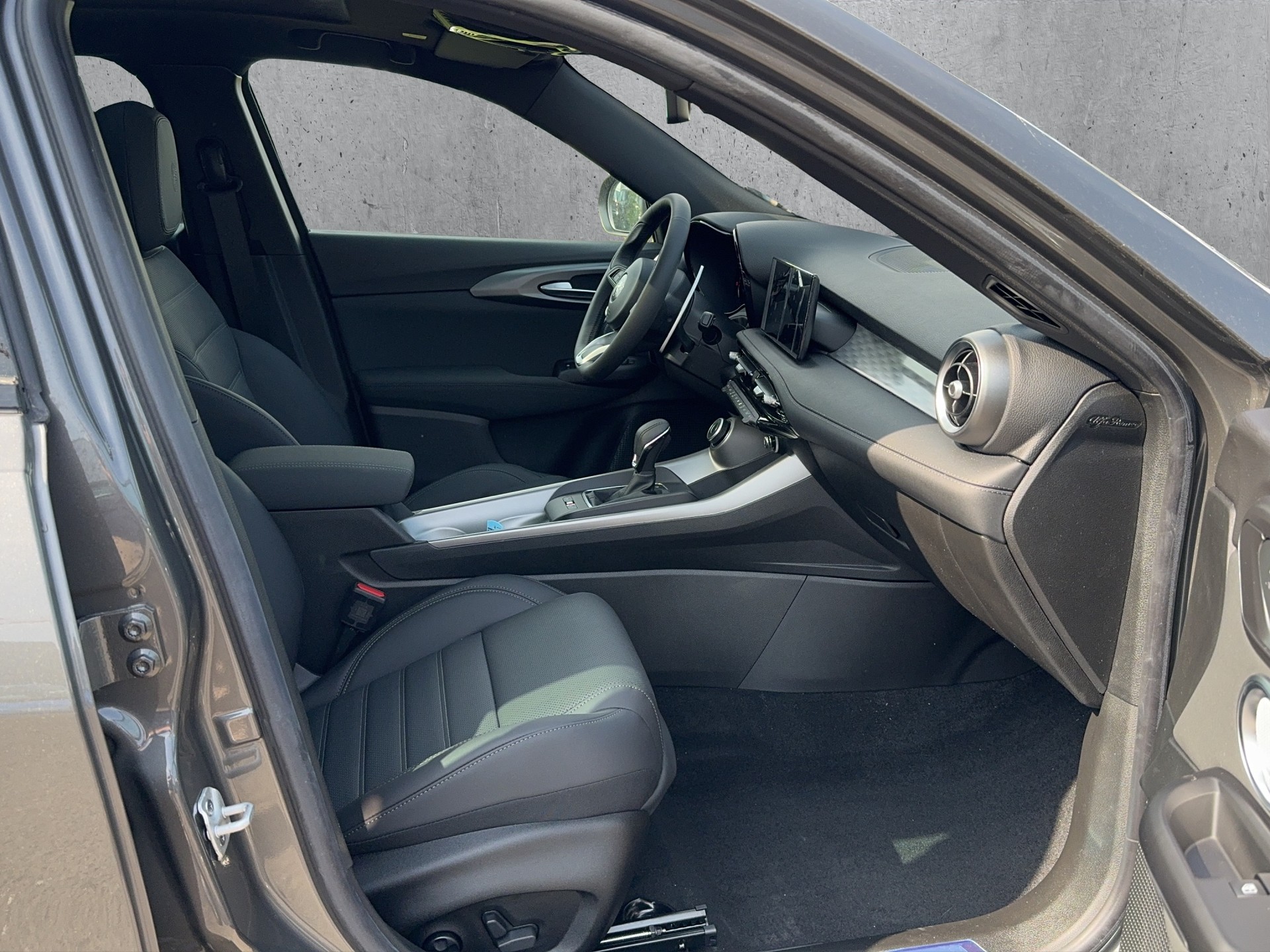 ALFA ROMEO Tonale 1.5 Hybrid 160cv Veloce Premium Sky-image-10