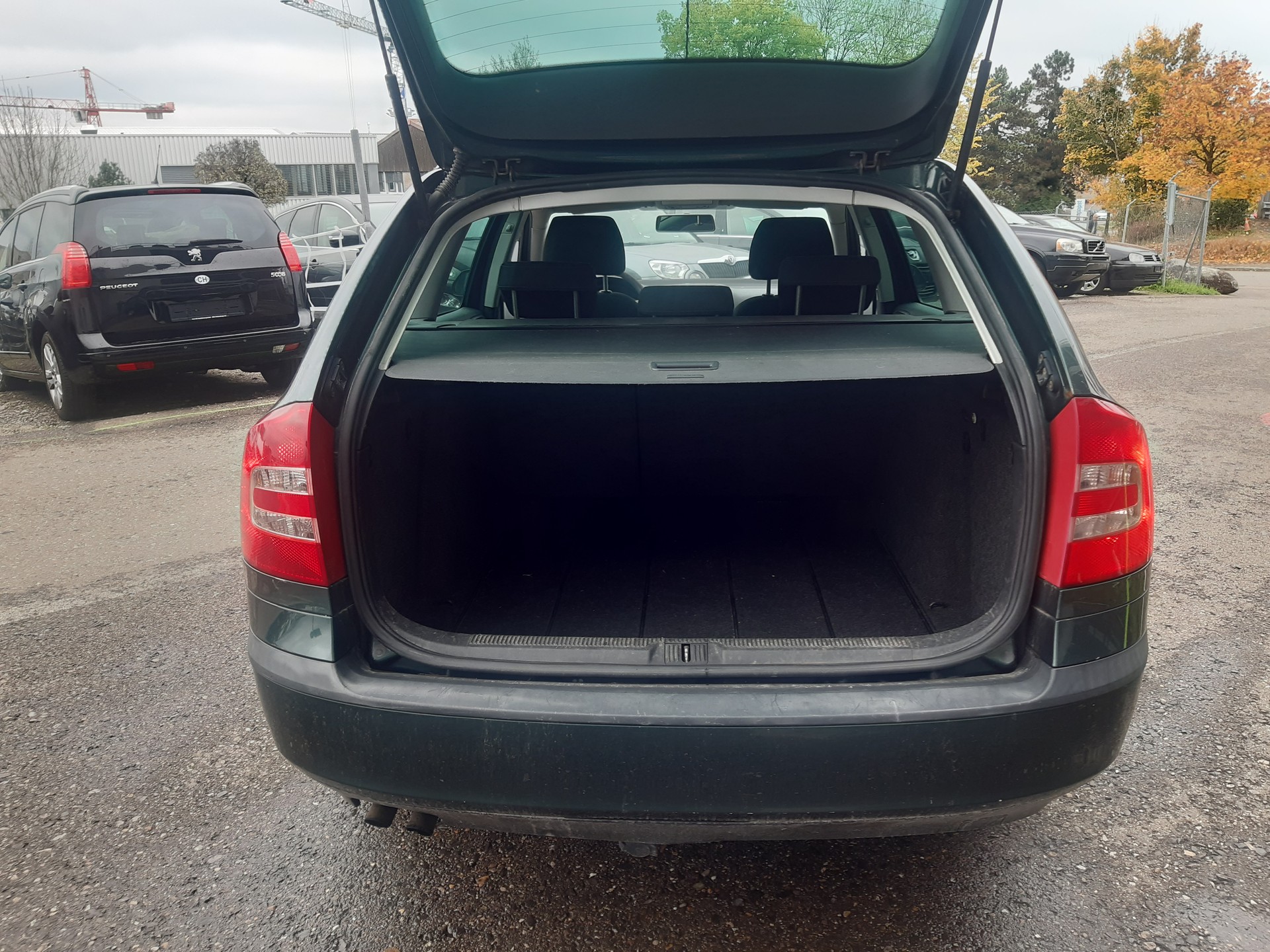 SKODA Octavia 2.0 FSI Swiss Adventure 4x4-image-8