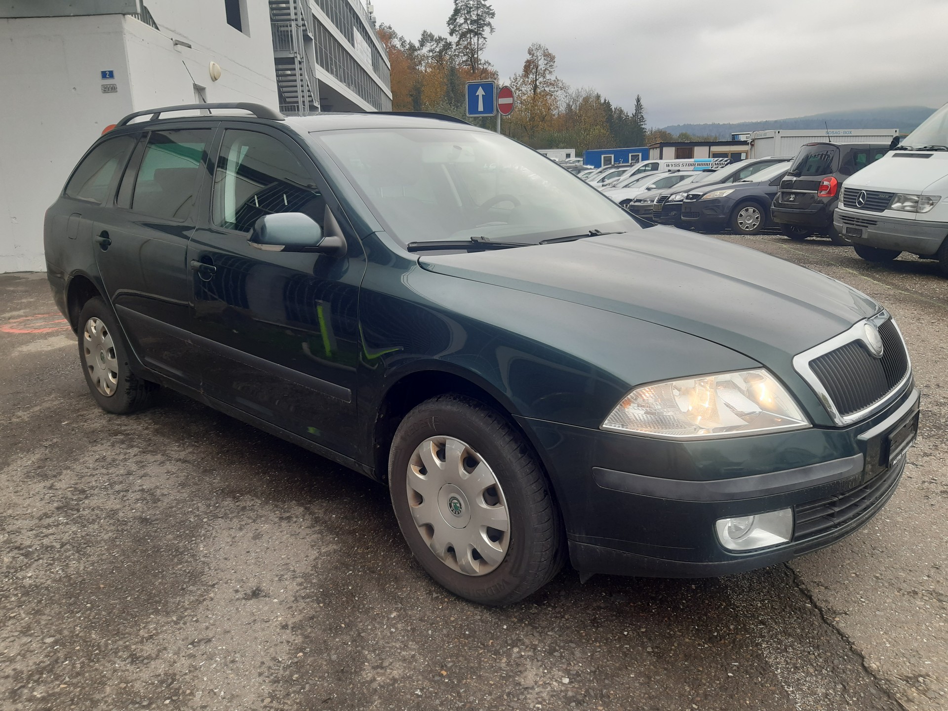 SKODA Octavia 2.0 FSI Swiss Adventure 4x4-image-1