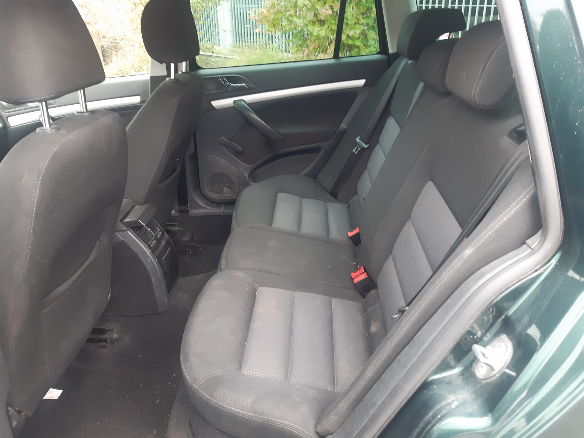 SKODA Octavia 2.0 FSI Swiss Adventure 4x4-image-11