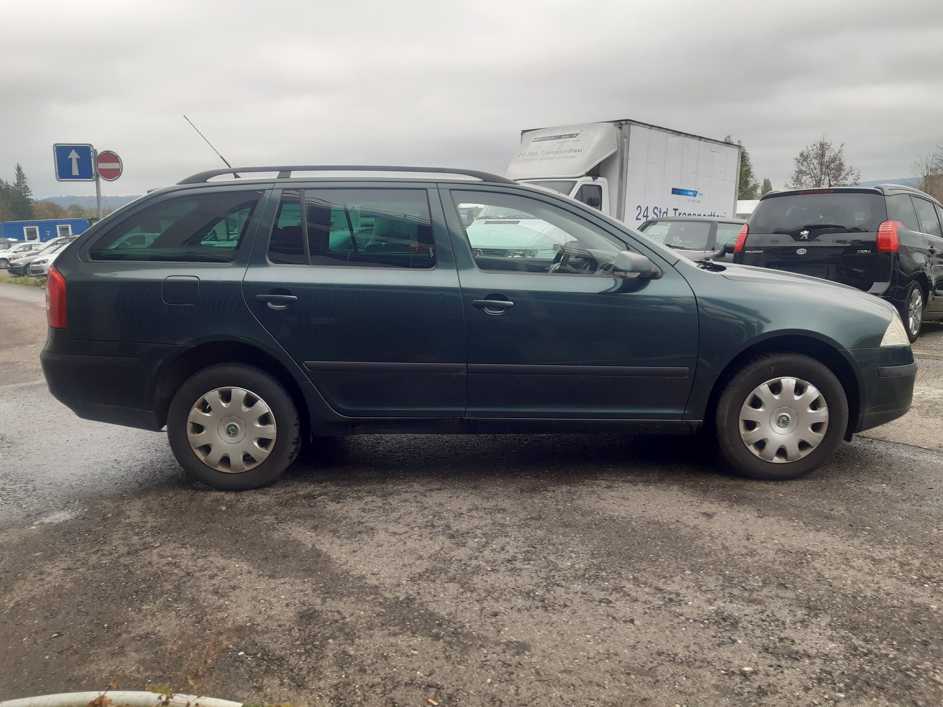SKODA Octavia 2.0 FSI Swiss Adventure 4x4-image-4