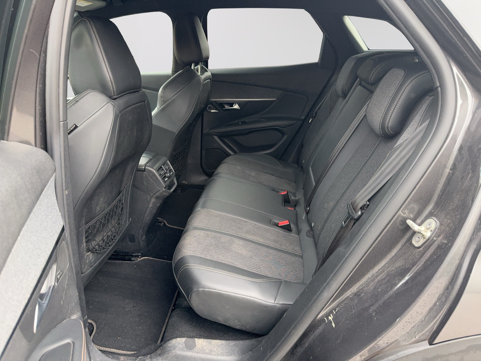 PEUGEOT 3008 1.5 BlueHDi GT Line EAT-image-11