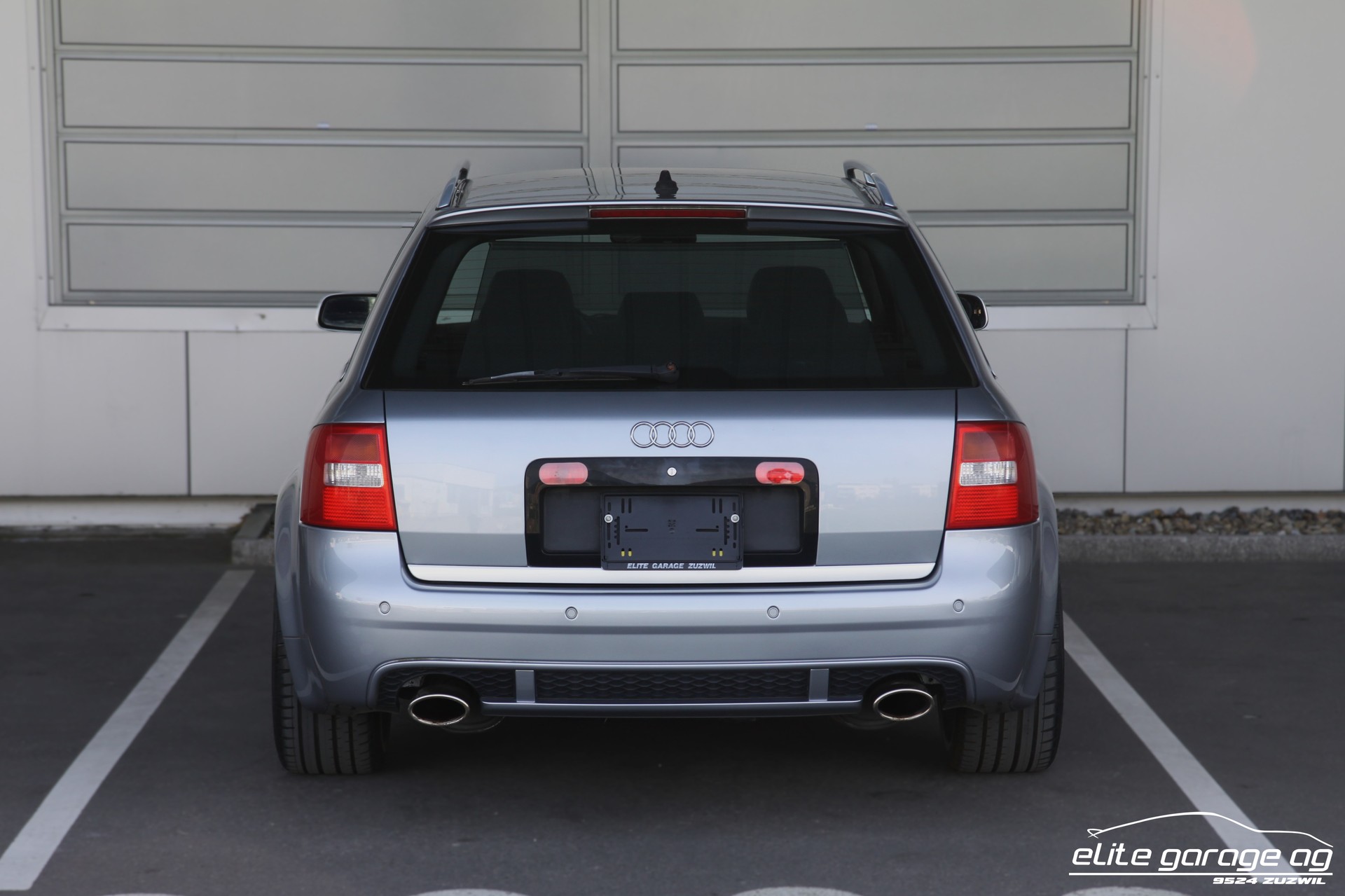 AUDI RS6 Avant QUATTRO SPORTEC-image-3