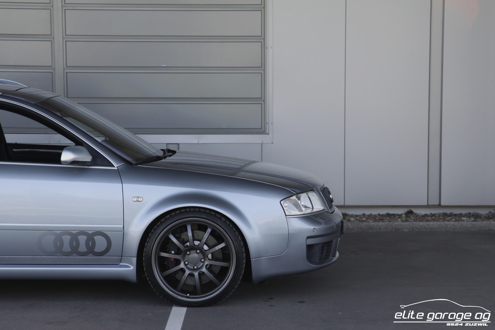 AUDI RS6 Avant QUATTRO SPORTEC-image-9