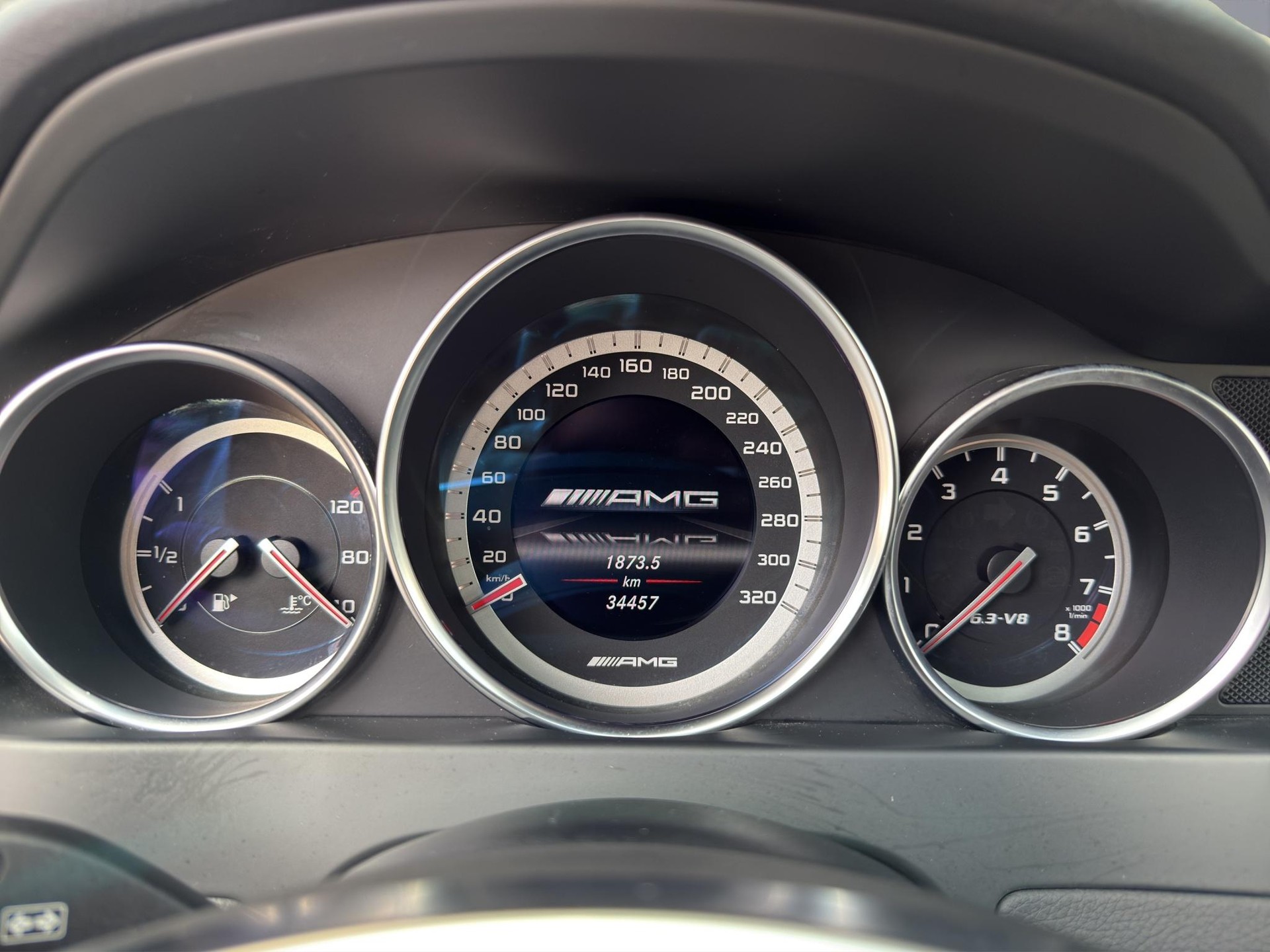 MERCEDES-BENZ C 63 V8 AMG Kombi-image-10