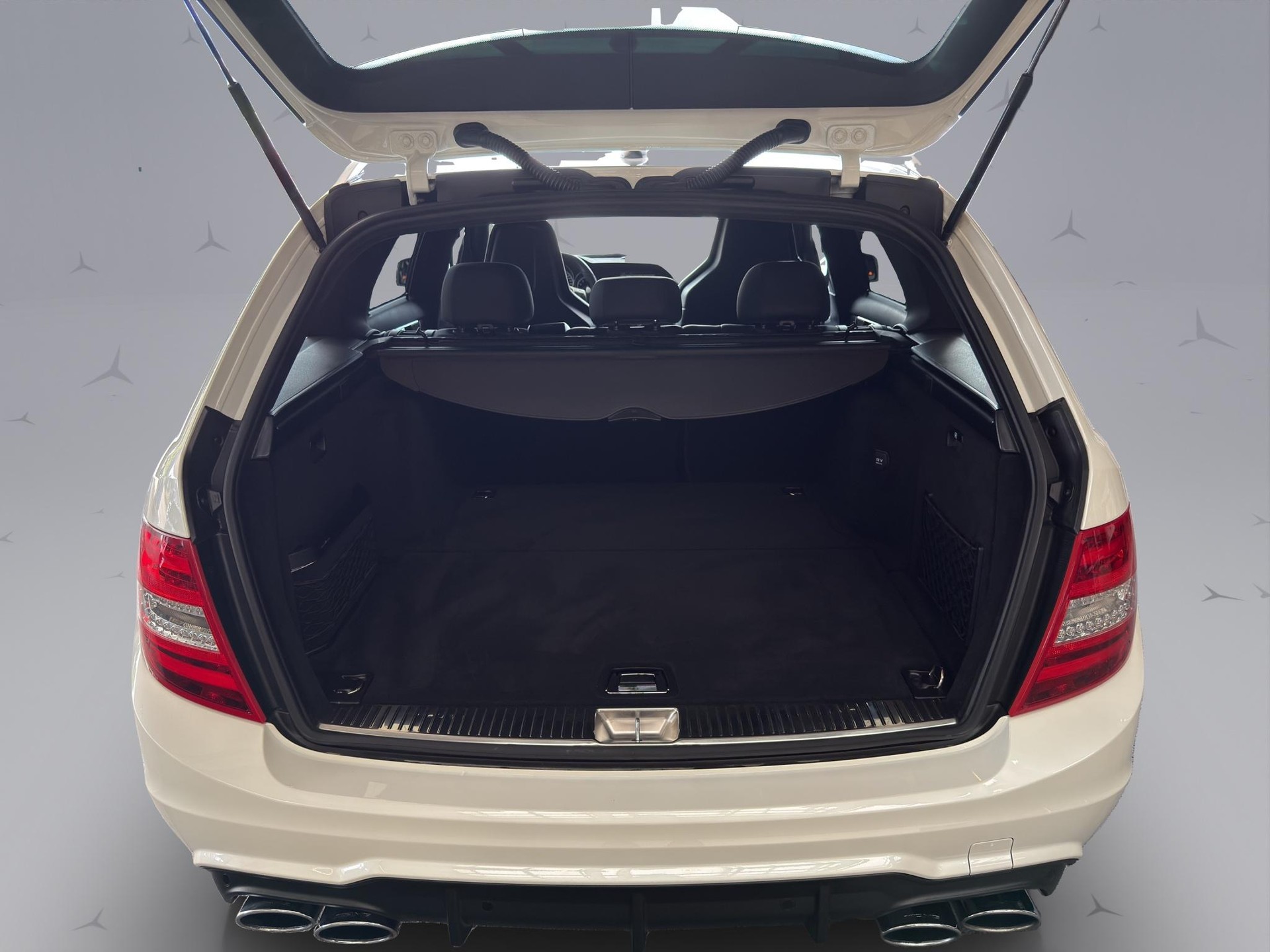 MERCEDES-BENZ C 63 AMG C 63 V8 AMG Kombi-image-16