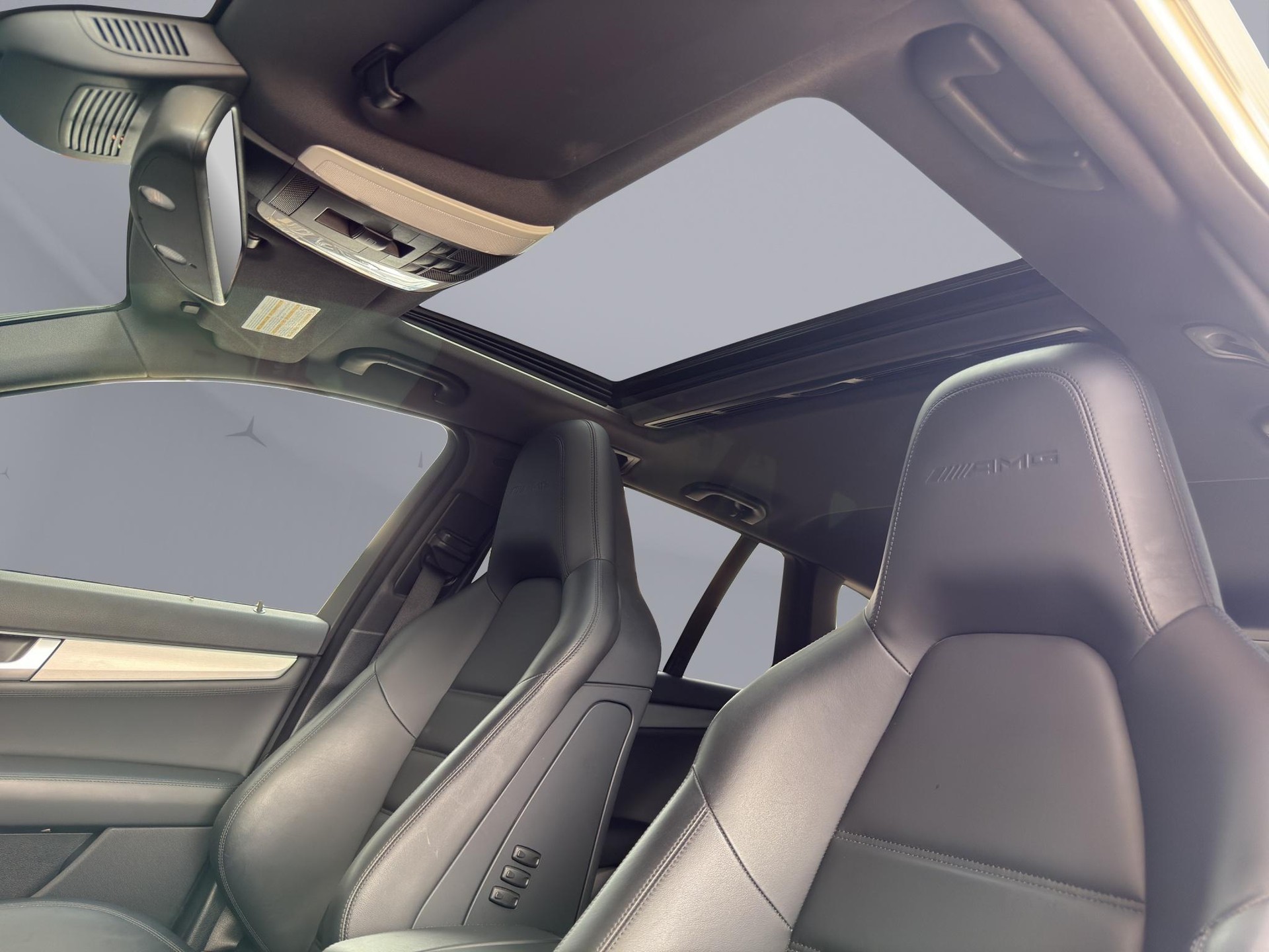 MERCEDES-BENZ C 63 AMG C 63 V8 AMG Kombi-image-19