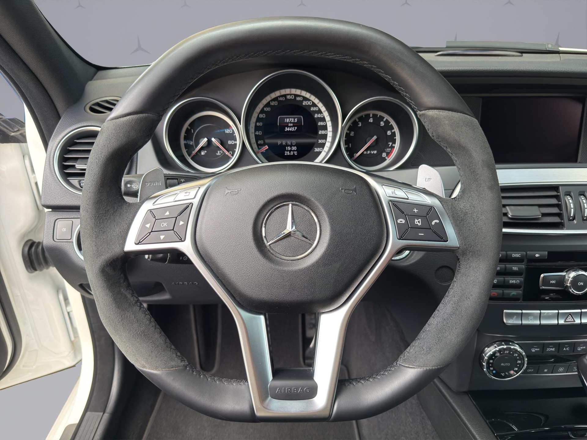 MERCEDES-BENZ C 63 AMG C 63 V8 AMG Kombi-image-9