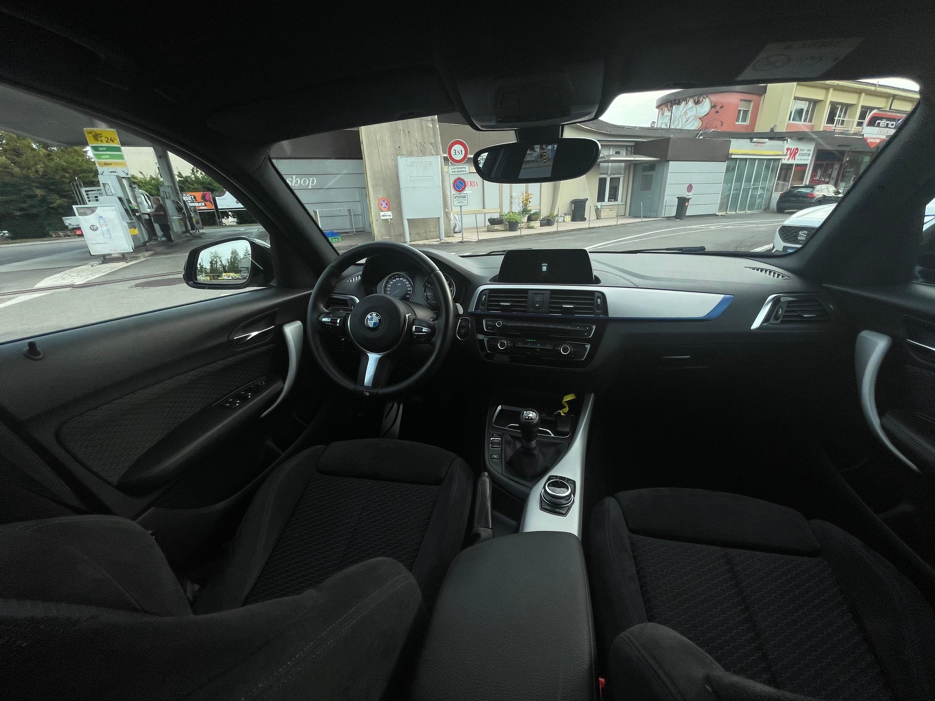 BMW 114d Business M sport-image-7