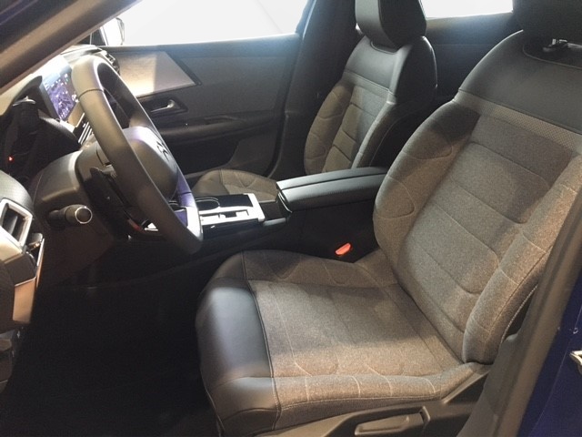 CITROEN C5 X 1.6 Plug-in Hybrid Swiss Edition-image-7