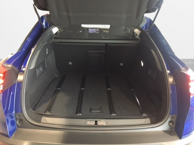 CITROEN C5 X 1.6 Plug-in Hybrid Swiss Edition-image-4