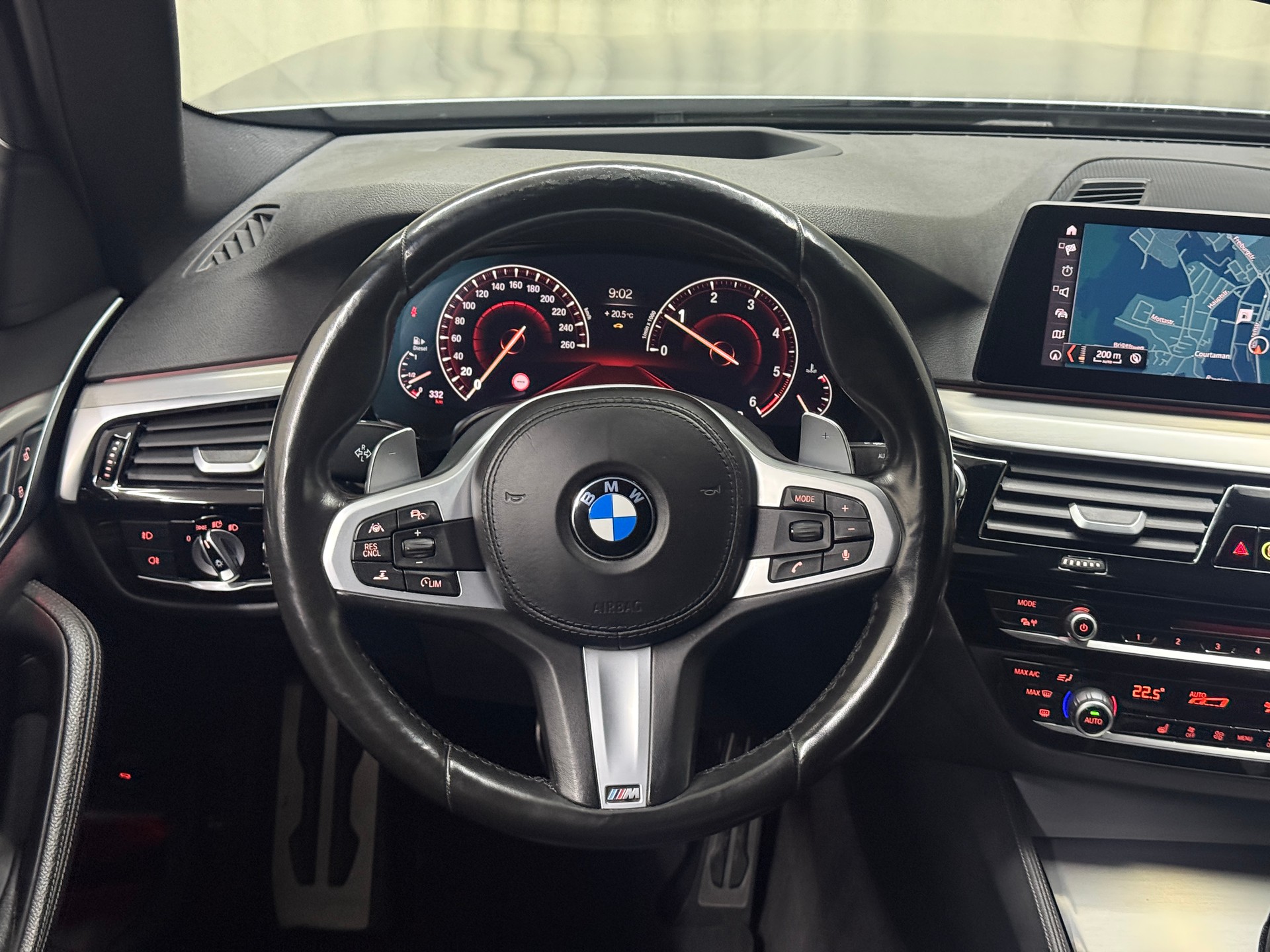 BMW 520d xDrive Steptronic-image-8