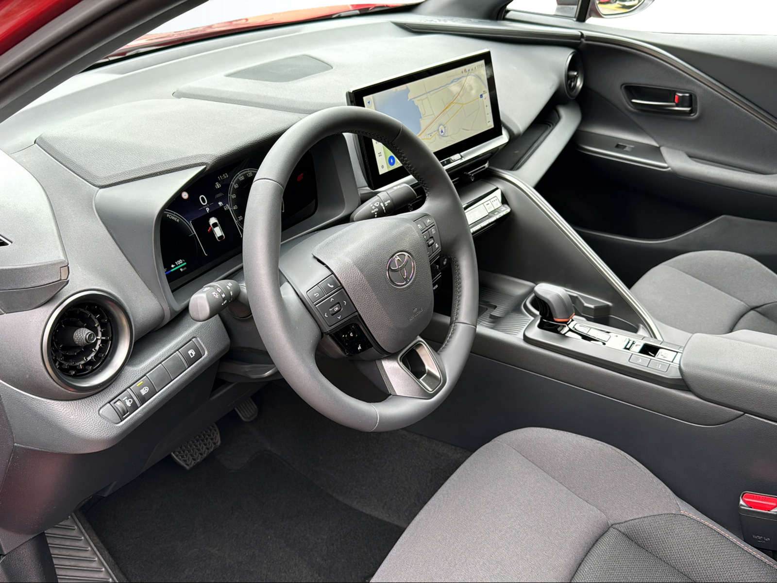 TOYOTA C-HR 2.0 PHEV CVT Swiss Edition-image-6