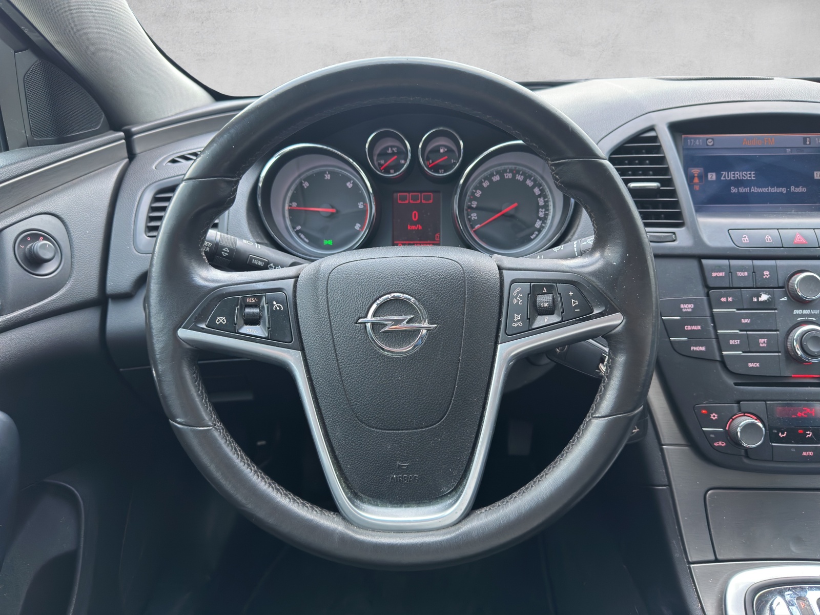 OPEL Insignia 2.0 CDTI Automatic-image-13