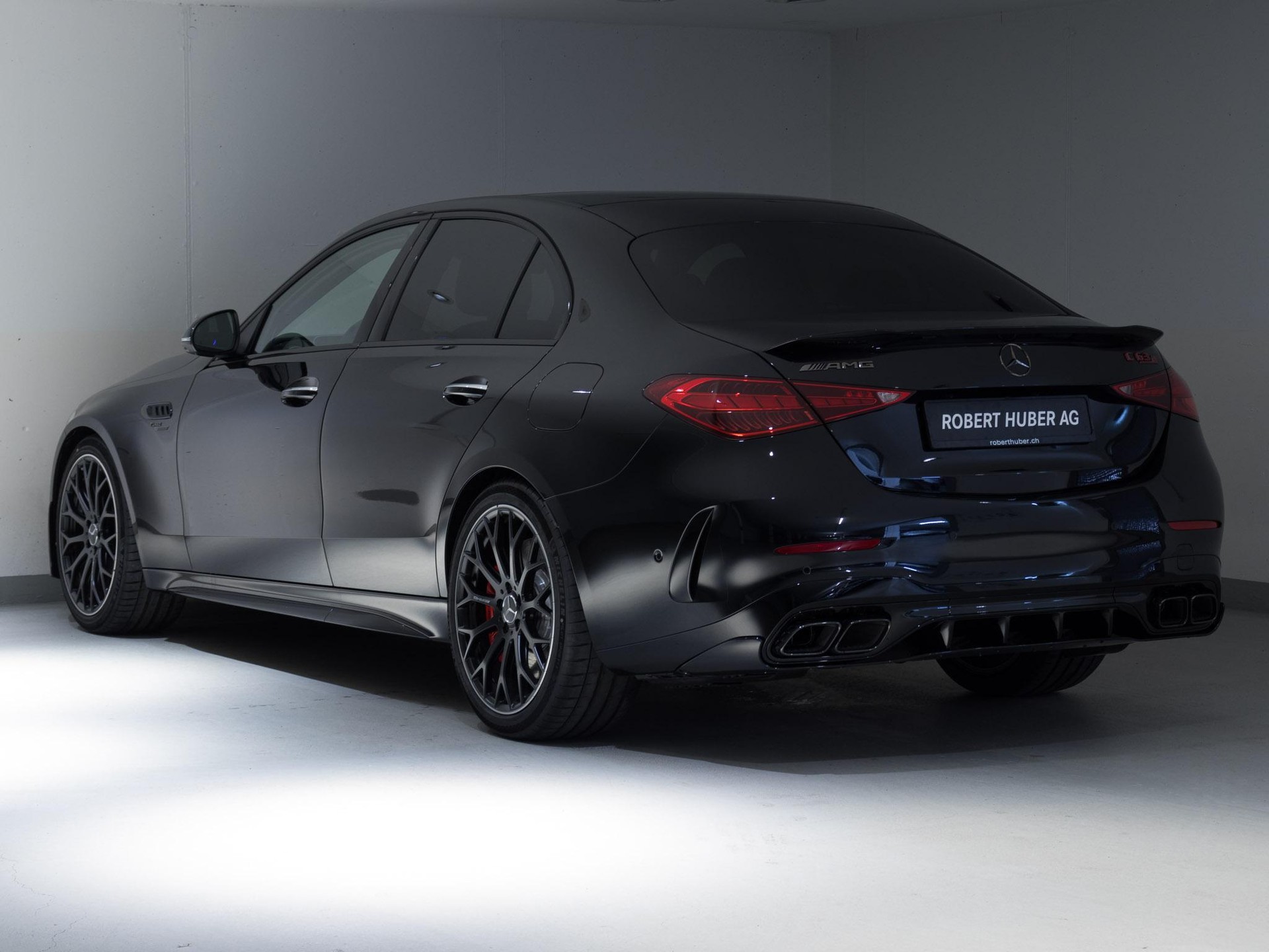 MERCEDES-BENZ C 63 S AMG E Performance 4MATIC "Executive Edition"-image-3