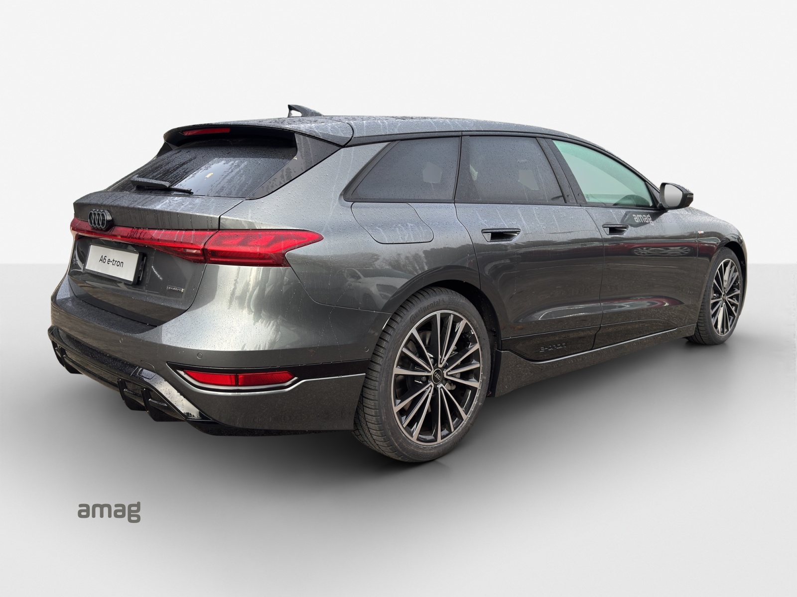AUDI A6 Avant e-tron quattro-image-4