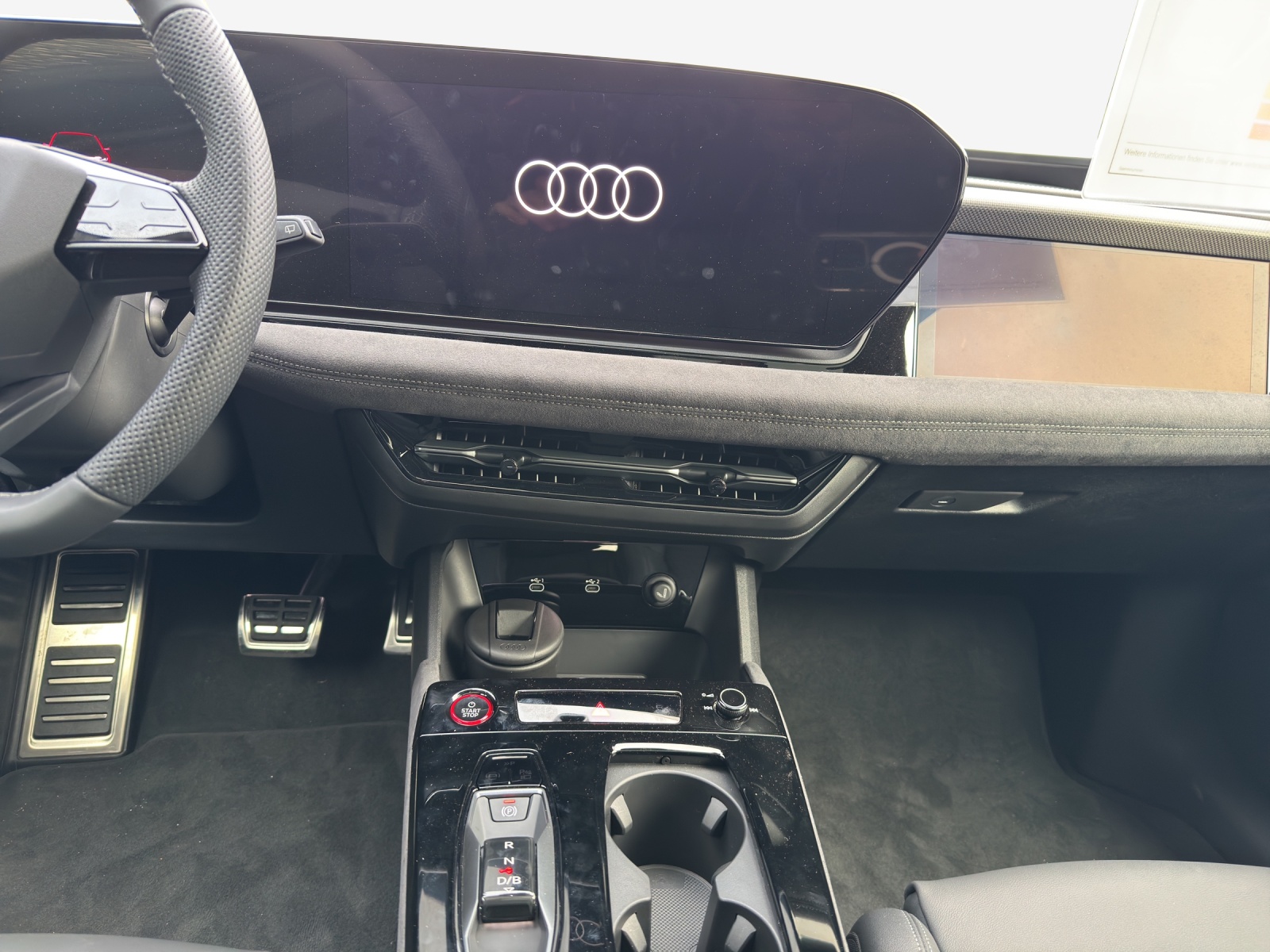 AUDI A6 Avant e-tron quattro-image-10