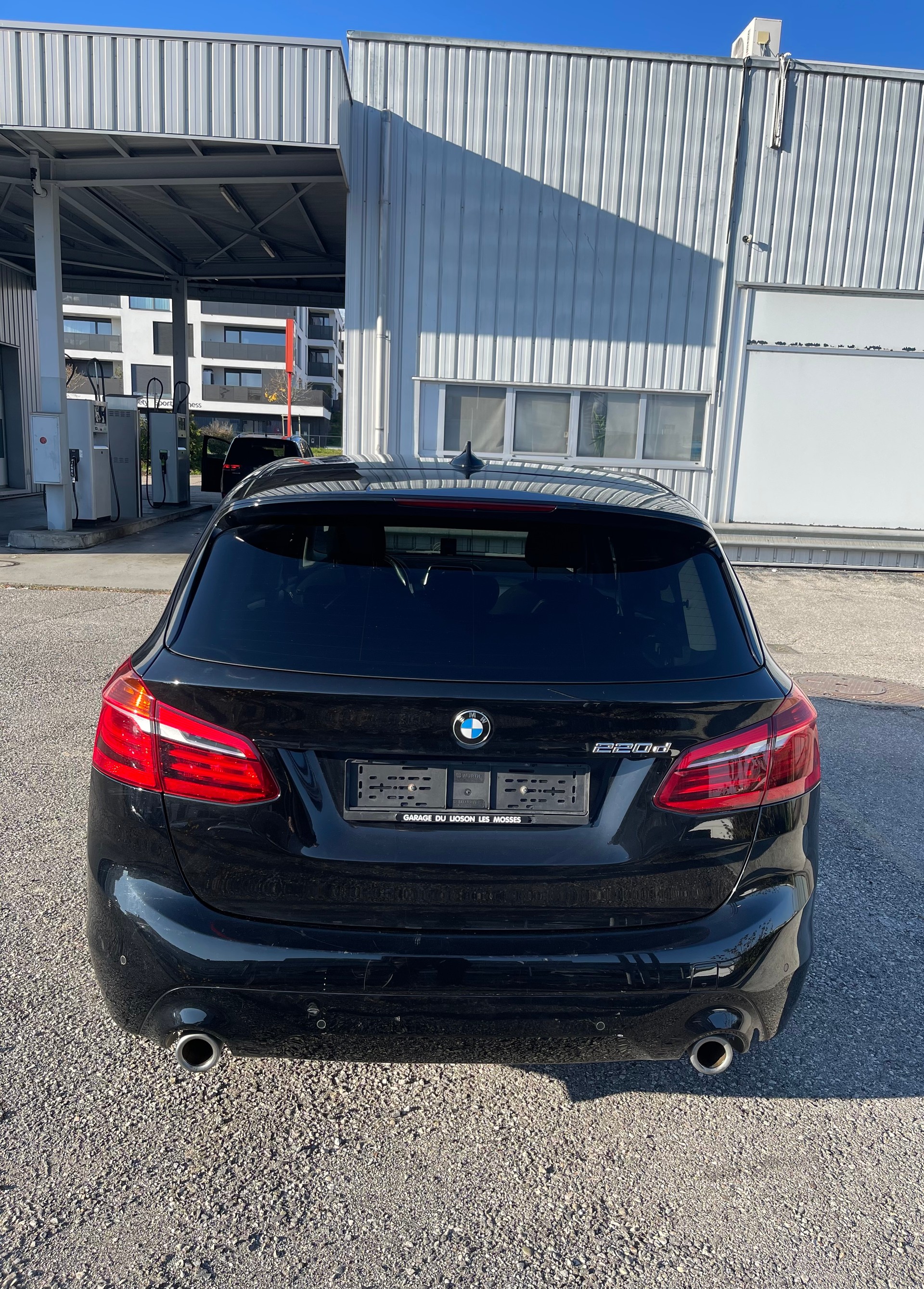 BMW 220d Active Tourer Steptronic-image-4
