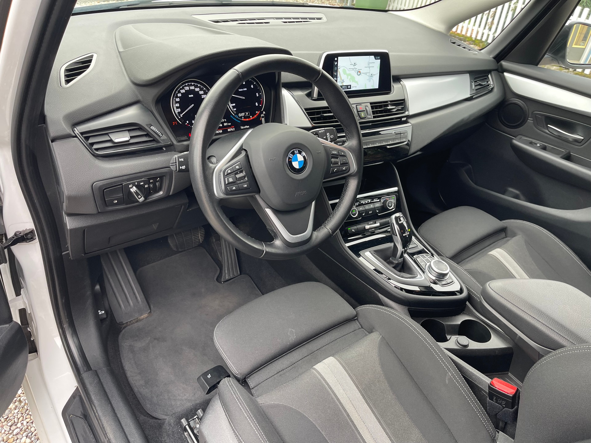 BMW 218d xDrive Gran Tourer Steptronic-image-9