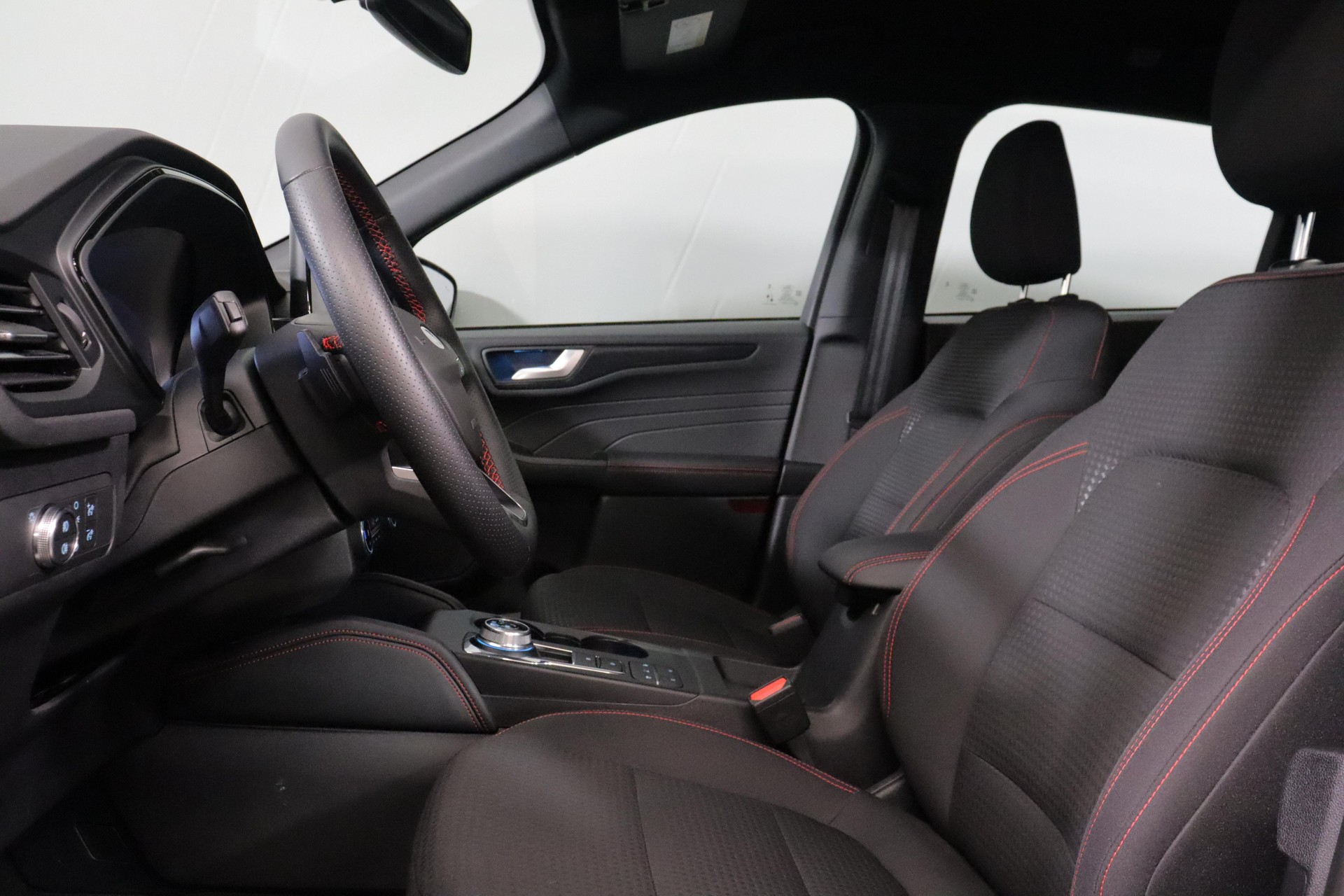 FORD Kuga 2.0 EcoBlue ST-Line-image-2
